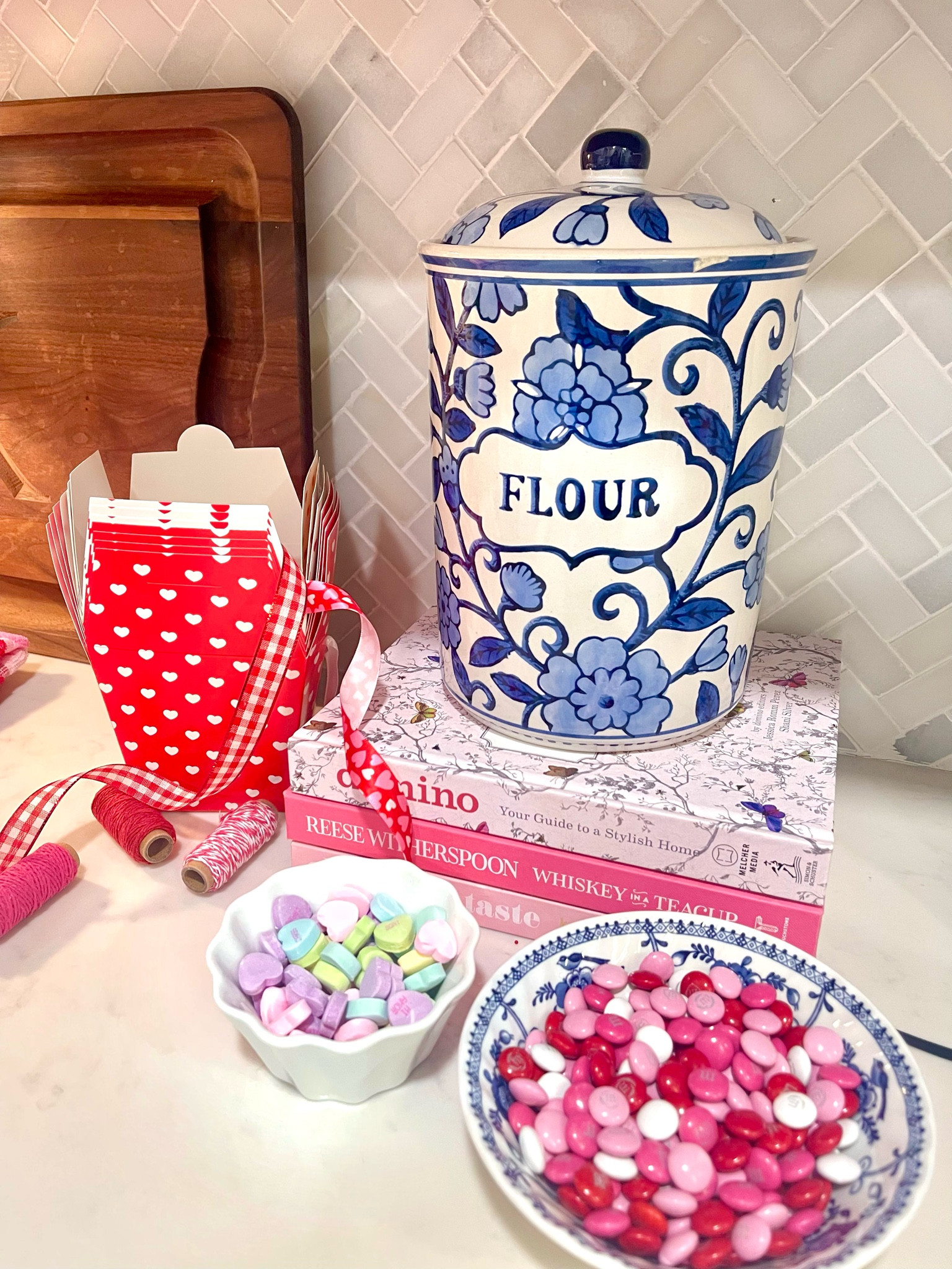 Blue and white flour jar linked below 👩🏼‍🍳💞

#LTKFind #LTKunder100 #LTKhome