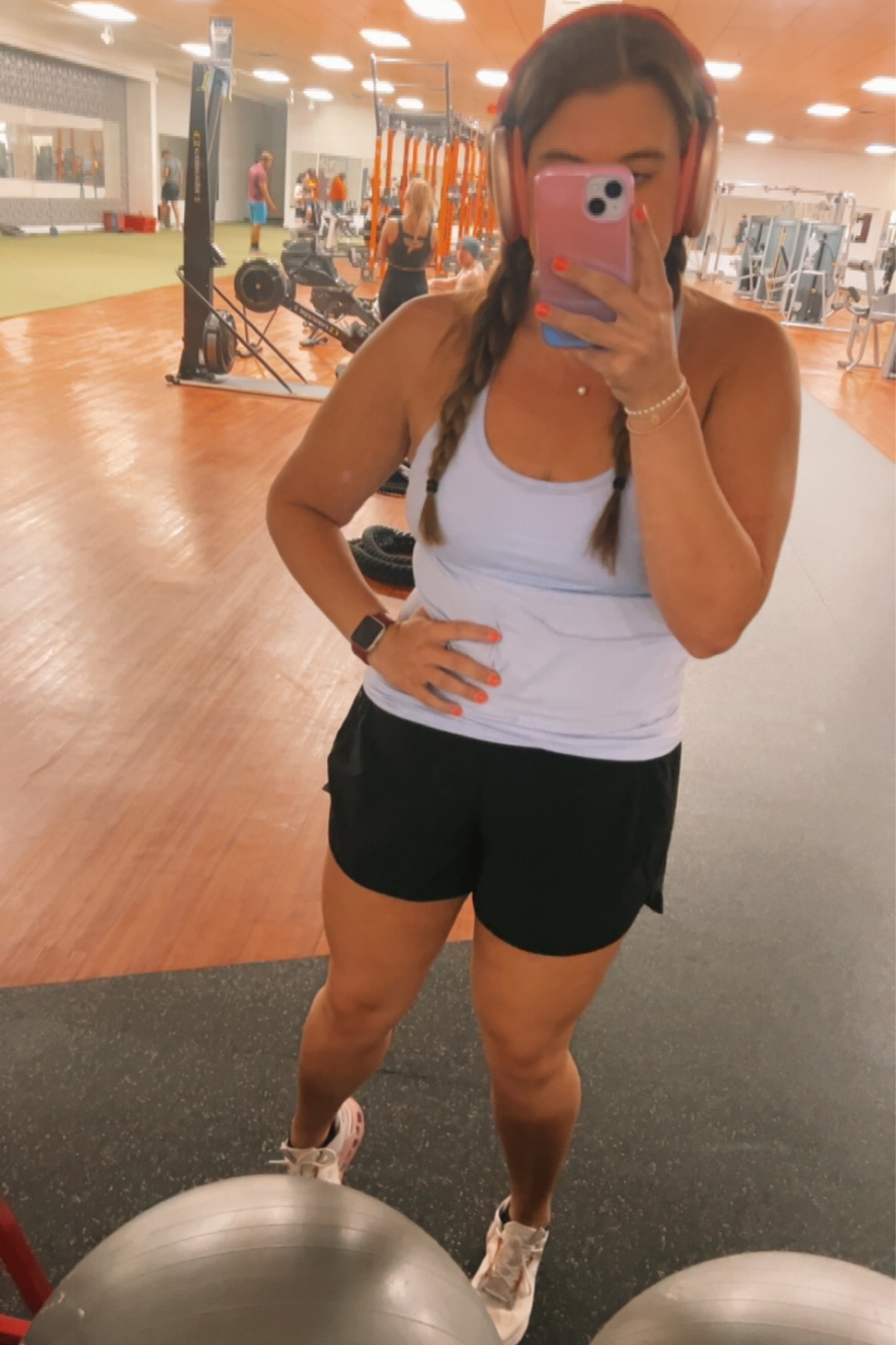Time to workout! Top size 12, bottoms size 12 

#LTKmidsize #LTKFitness