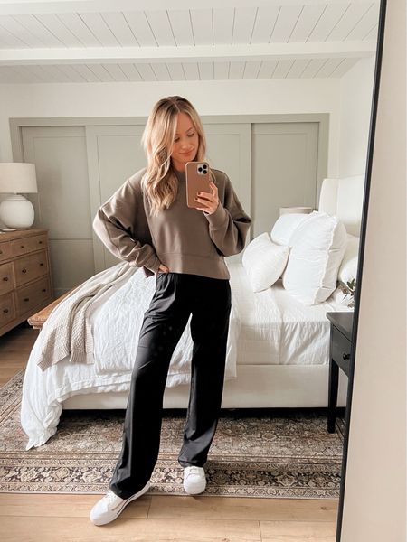 Love these vuori pants soooo much!! Buttery soft and smooth. Lightweight and comfy. My sweatshirt is marked wayyy down on clearance 

TOP: medium (need small)
PANTS: XS 
SHOES: TTS (7.5)

#abercrombie #athleisure #casual #loungewear #bedroom

#LTKfindsunder100 #LTKsalealert #LTKfitness
