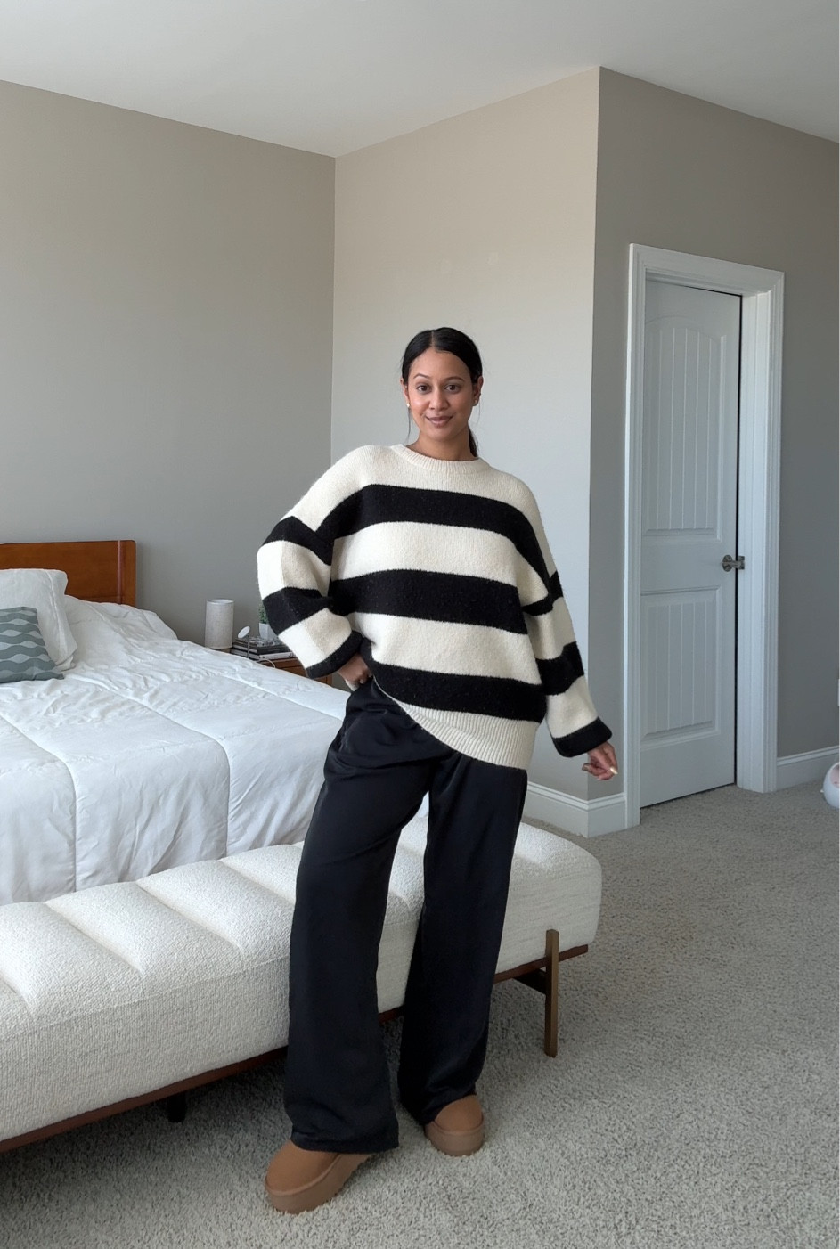 my go to pants with a sweater 🖤🤍 #winterfashion #abercrombie #stripedsweaters #ootd #uggs