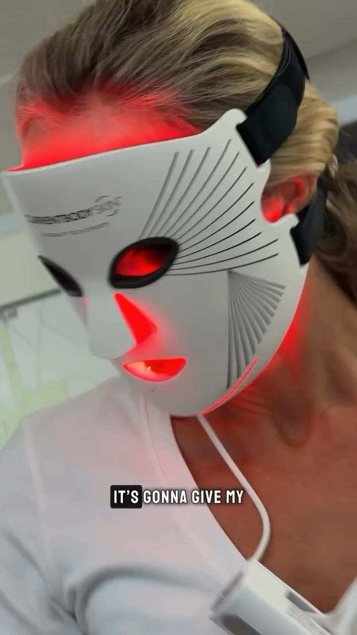 Goodbye fine lines... hello @currentbody. ✨

I’d heard so many great things about the CurrentBody Series 2 LED Light Therapy Mask, so I was beyond excited to finally get my hands on one.

For 10% off use my code: MORBEYS

Designed to help reduce the appearance of fine lines and wrinkles while leaving your skin looking healthier and more radiant, it’s already become something I’m looking forward to using as part of my routine. Let’s see how it goes over the next week!

A huge thank you to @currentbody for gifting me this. I can’t wait to keep using it and share my results with you all. 🤍

*Ad/Gifted*

#ad #currentbody #ledmask #ledlighttherapy #skincare beautyroutine lifewiththemorbeys