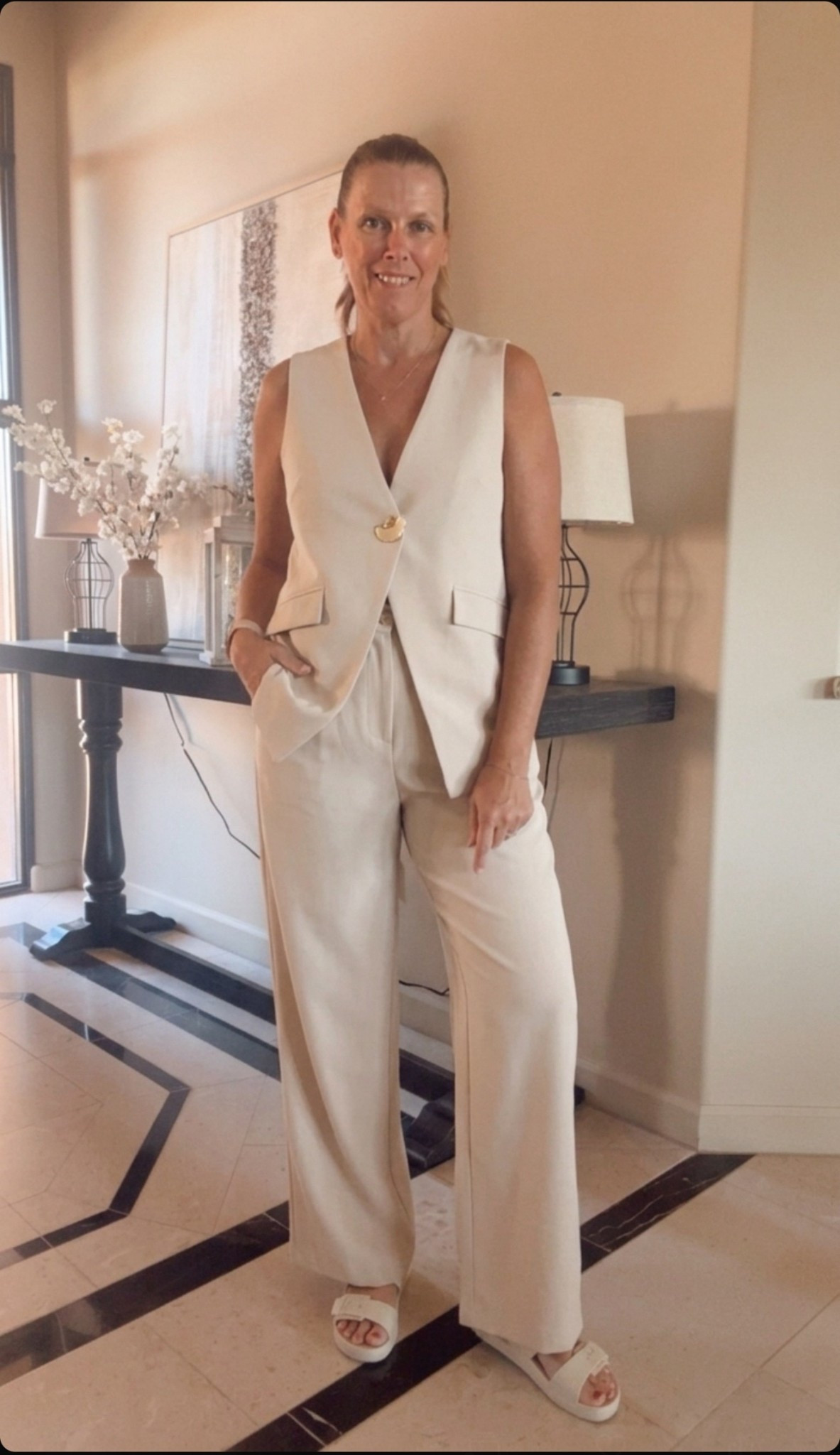 
Neutral set—-so chic 👌

amazon finds, neutral outfit inspo, elevated basics, wide leg pants outfit, chic minimal style, capsule wardrobe looks



#LTKOver40 #LTKTravel #LTKSaleAlert