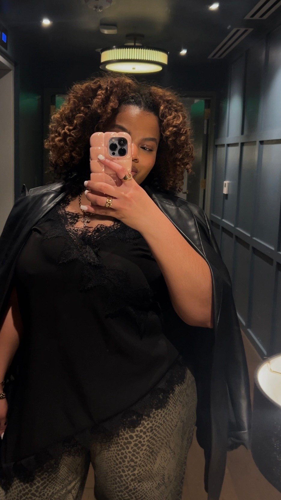 Girls night outfit

#LTKFindsUnder100 #LTKFindsUnder50 #LTKMidsize