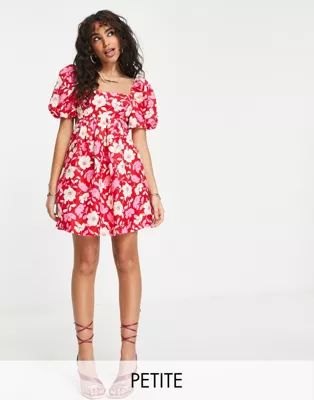 Forever New Petite - Robe courte à imprimé fleuri avec manches bouffantes et dos ouvert - Rouge | ASOS (Global)