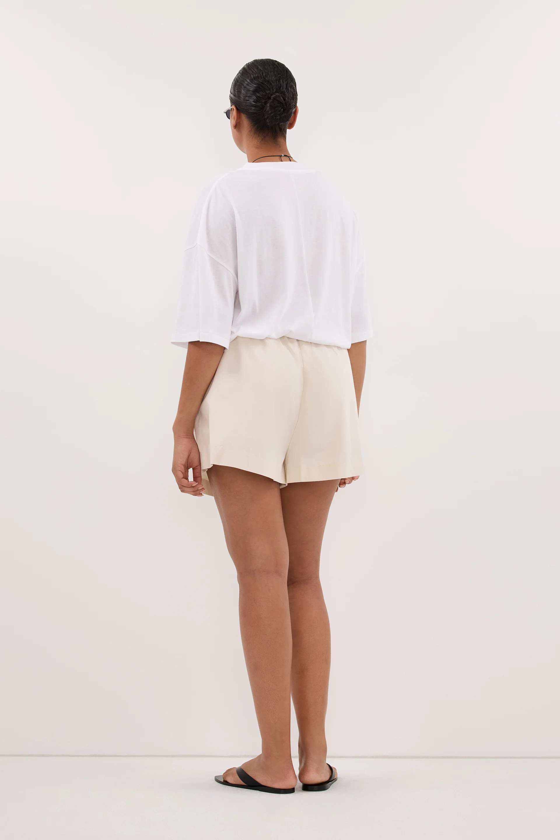 RORY IVORY LIGHT TRACK SHORT | DISSH