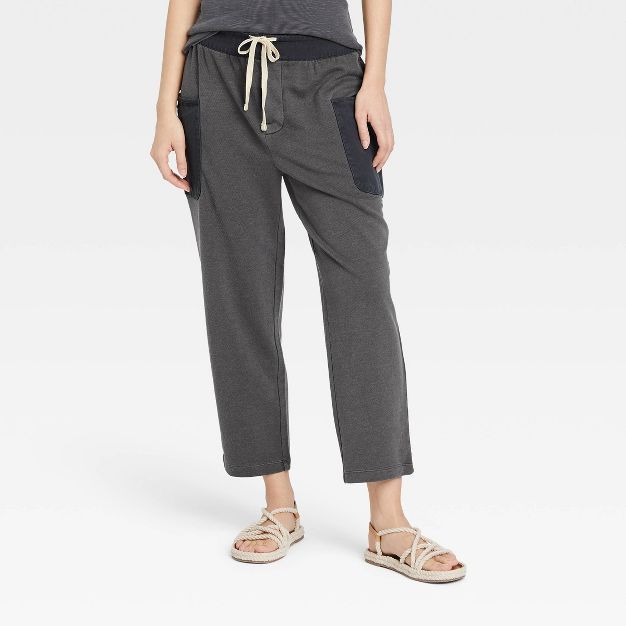 Women's High-Rise Cargo Utility Tapered Pants - Universal Thread™ | Target