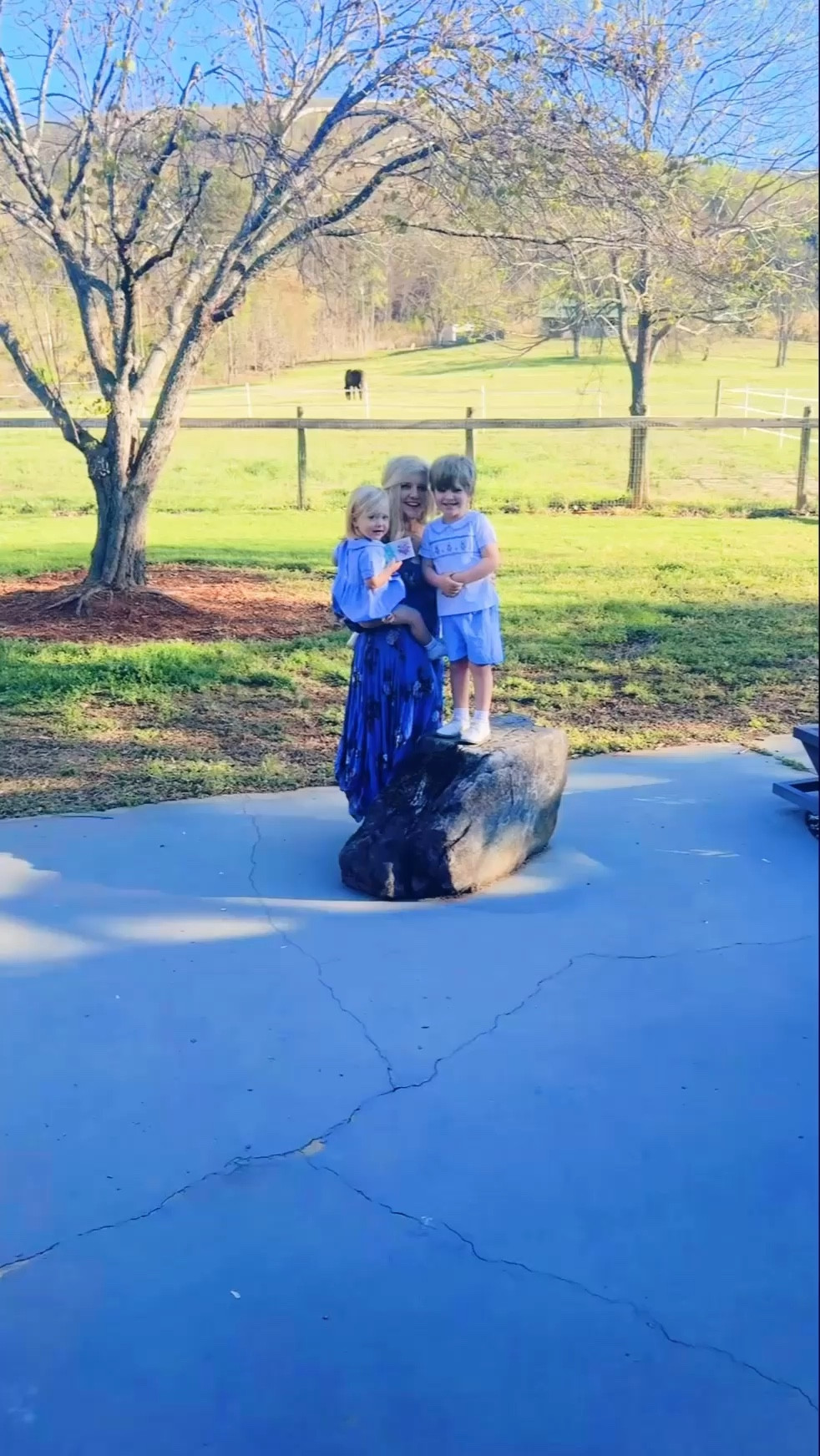 We were soaking in such a beautiful morning on the farm 🌳🌼 before we headed off to church 💒 for Palm Sunday 🌿 - and peep their cutie Easter outfits!! 🐰 Make me so happy!! 🤍 Jesus has been just so good to us and our hearts truly overflow!! 🌸