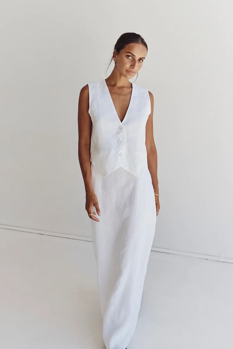 BANKS WHITE LINEN VEST | DISSH