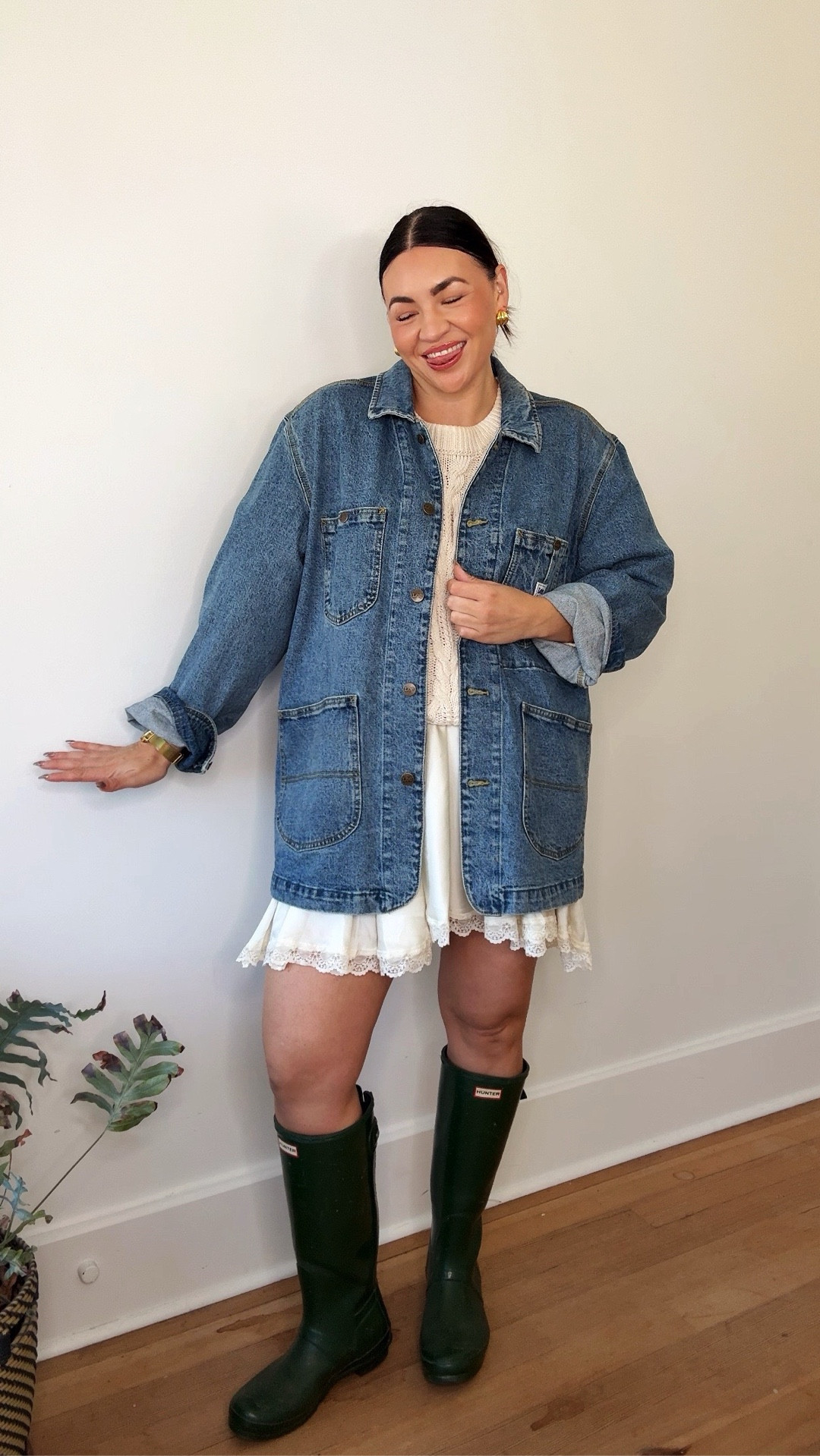 So glad I kept my hunter boots from 2013 all these years for gardening in because they are back in a major way! I love the contrast of a whimsical slip dress with a chore coat and rain boots. 

This jacket is an extra 40% off right now which makes it only $47.97 👀👀👀👀👀👀 

Jacket: I got a size XL for a majorly oversized fit (it’s men’s sizing)
Slip dress: XL
Sweater: M

(Why is free people sizing all over the place😭😭😭)


#LTKMidsize #LTKSeasonal