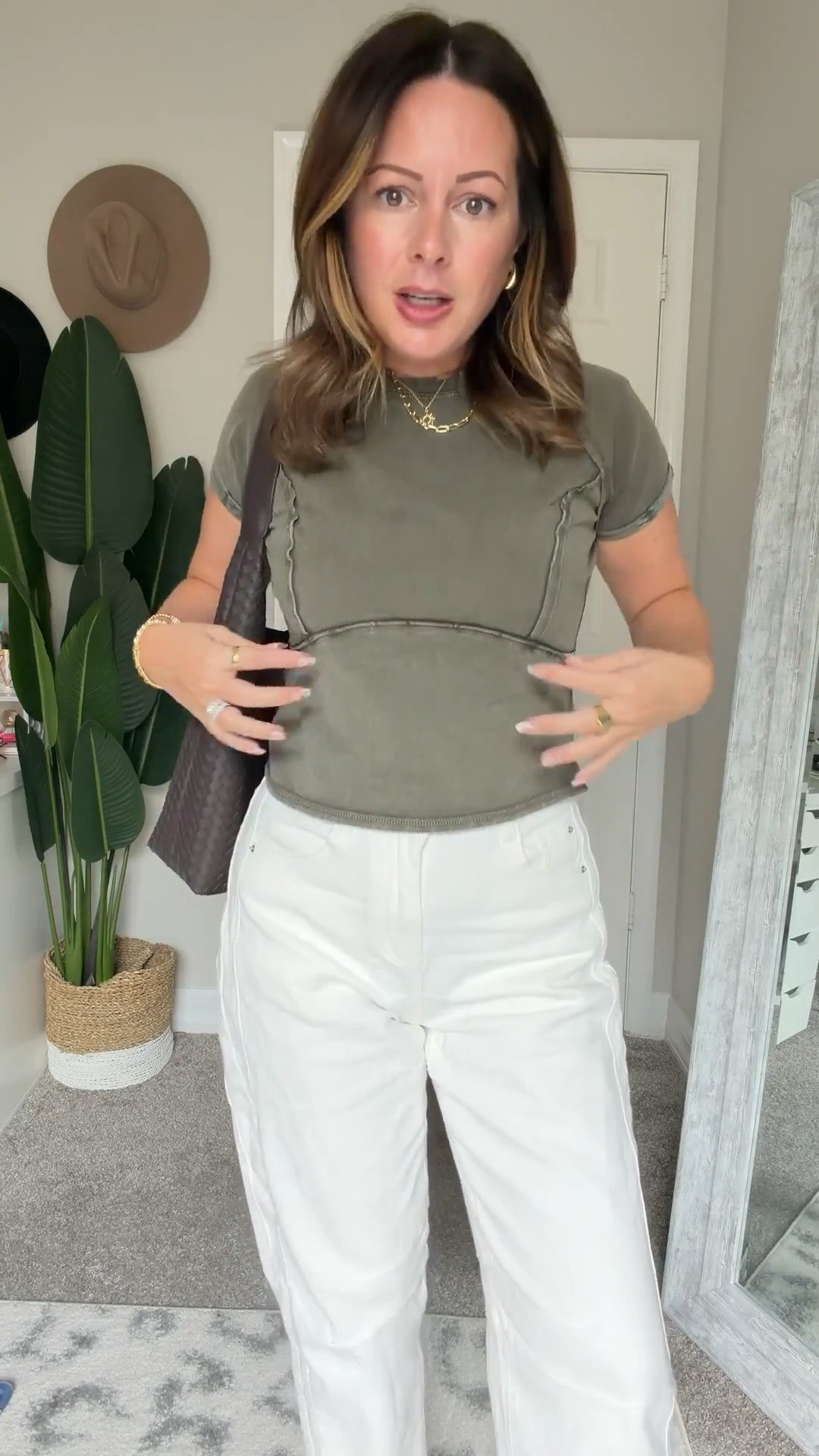 Everyday casual look — mom on the good! Love these barrel jeans & Jessica Simpson t-shirt.