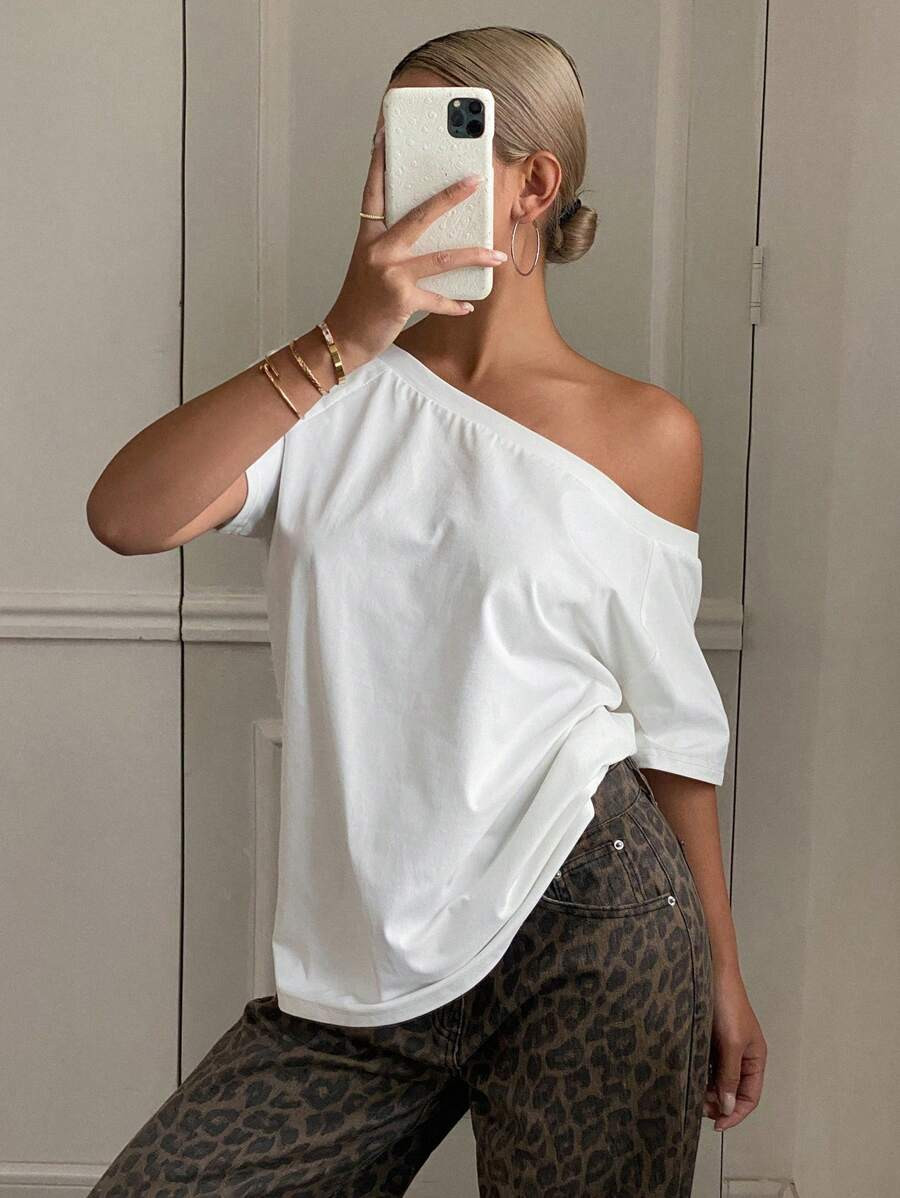 DAZY Women's Off Shoulder Top With Strapless Design, Short Sleeve T-Shirt | SHEIN