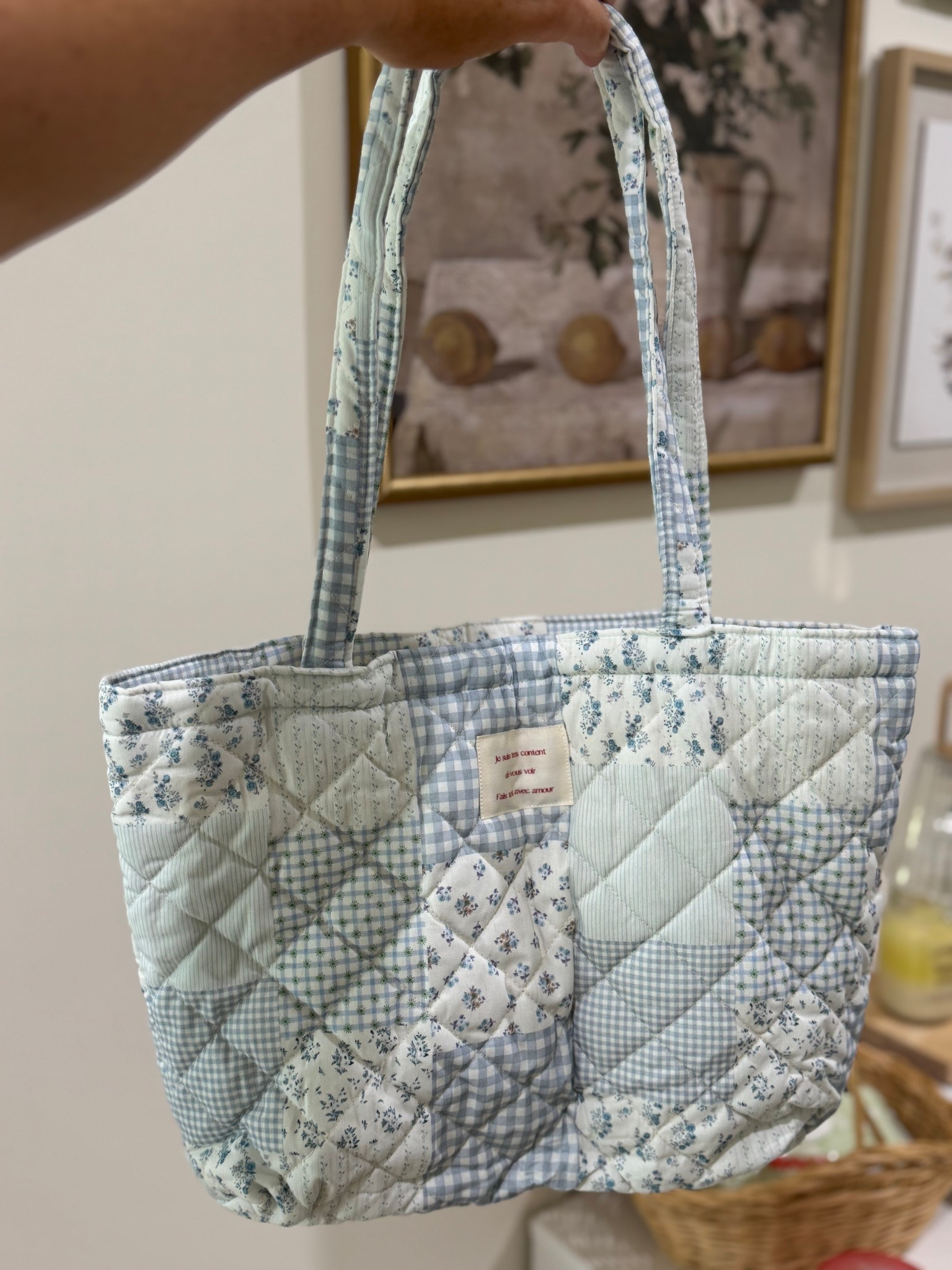 The cutest summer quilted tote bag 🫶🏼🫐