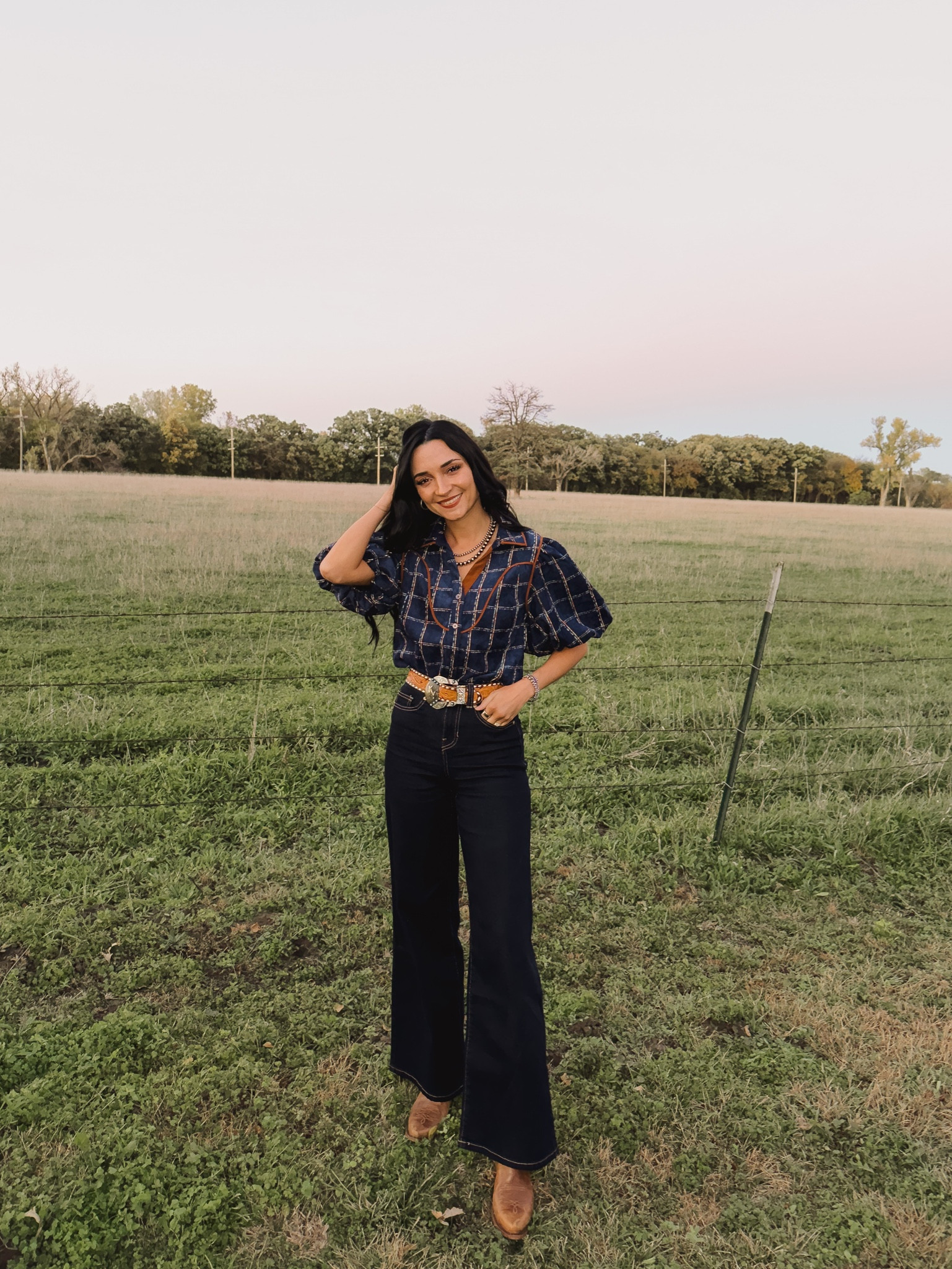 Fall fit fashion inspo 

Top: u bar and co

#LTKHoliday #LTKTall #LTKSeasonal