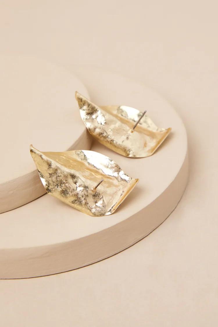 Elitia Gold Hammered Asymmetrical Earrings | Lulus