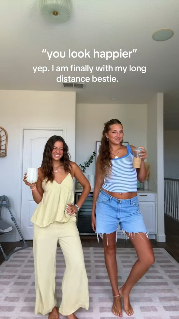 the comfiest linen set that comes in a bunch of colors :) 

#LTKStyleTip #LTKSeasonal