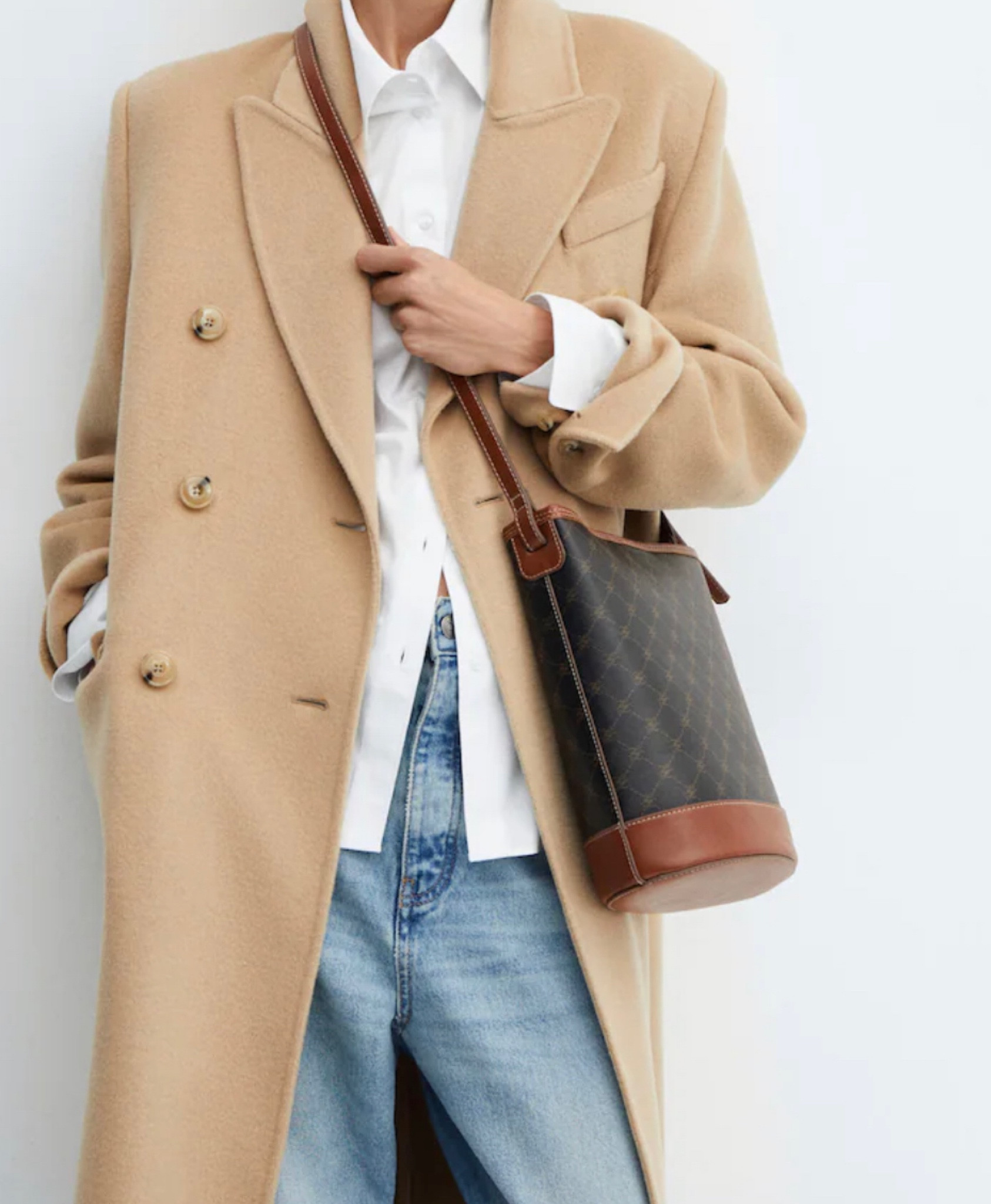 Perfect fall bag 🫶🏼🍂 #mango 
#lookforless 

#LTKitbag #LTKstyletip