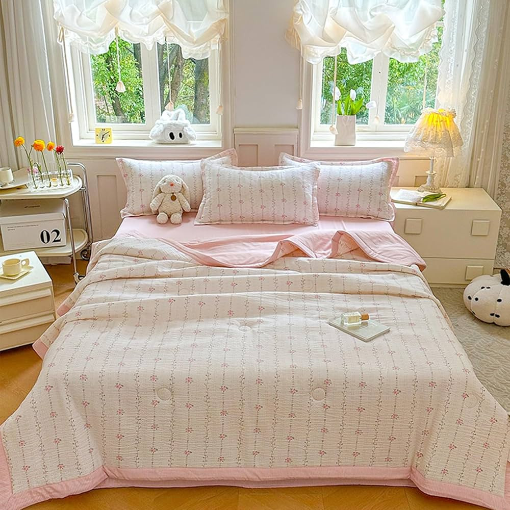 Summer Cooling Comforter,Cold Touch Fabric Machine Washable,Queen Full/Size Blanket for All-Seaso... | Amazon (US)