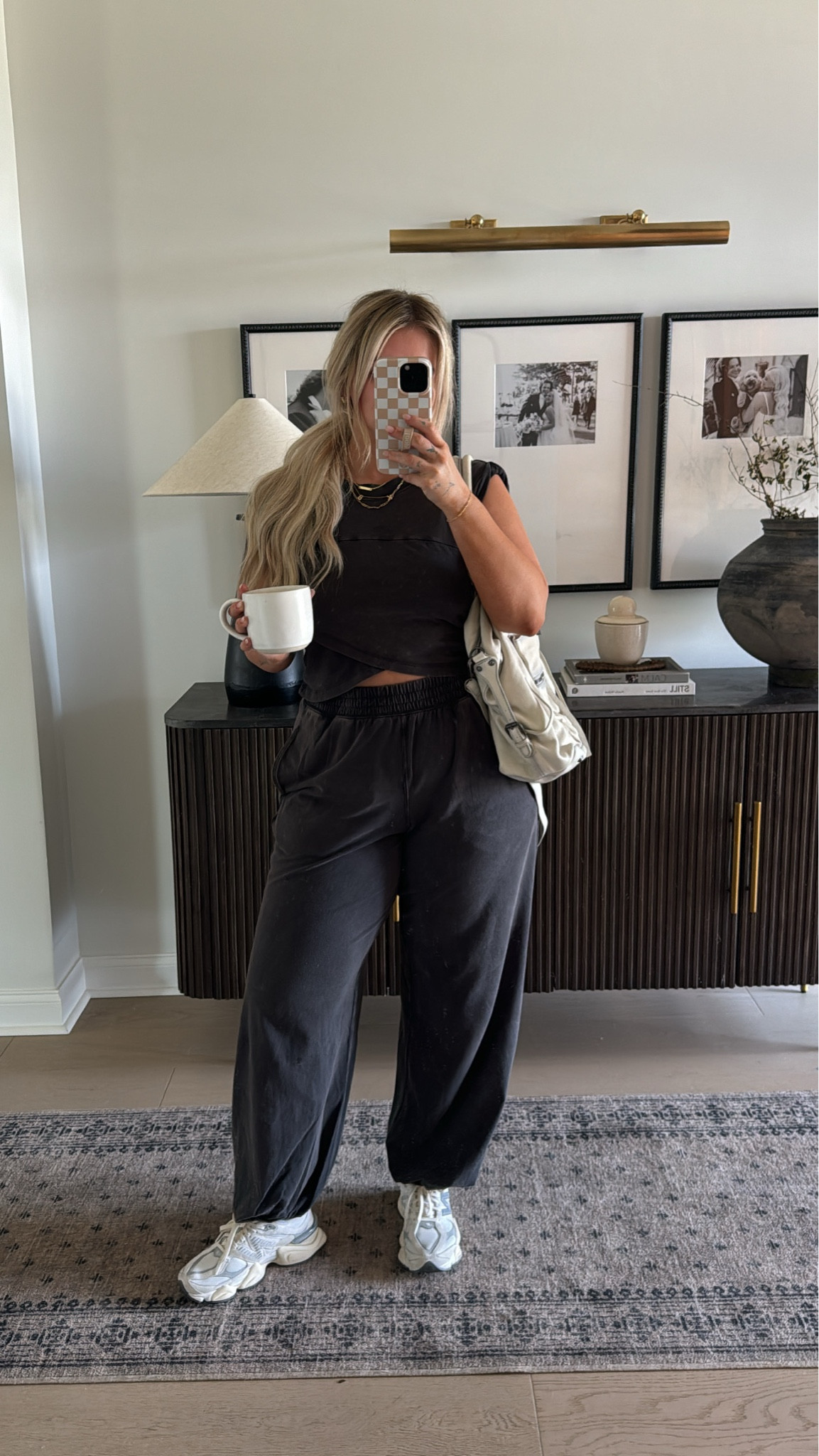 Comfy everyday outfit🤍

#LTKootd #LTKMidsize