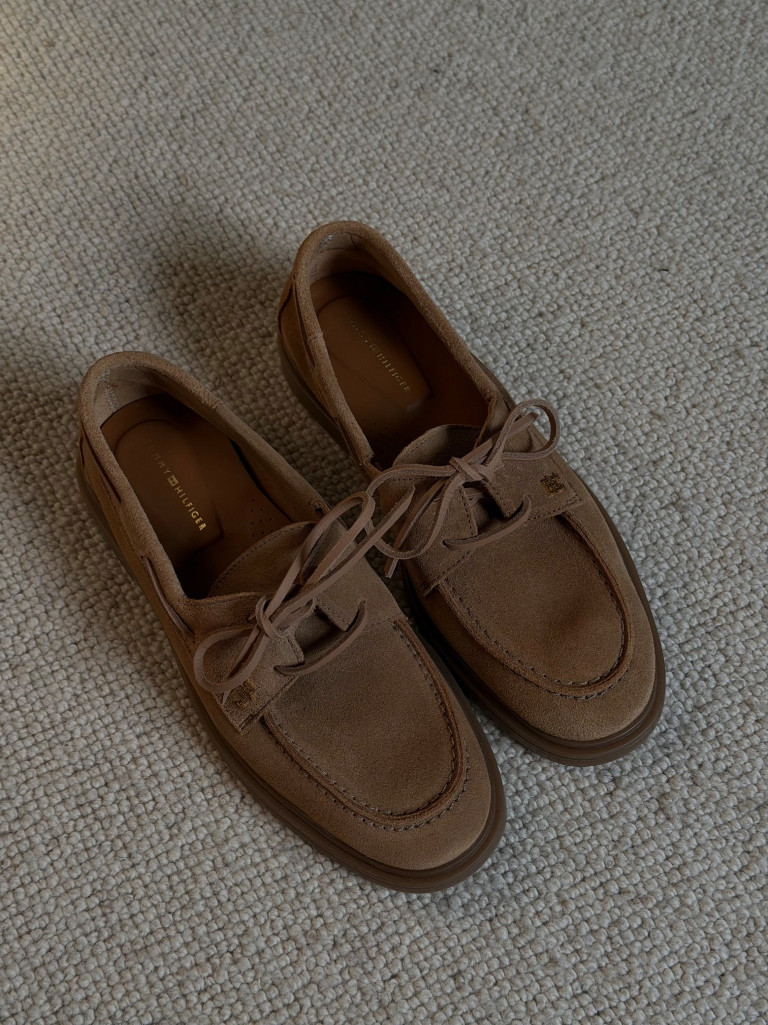 New boat shoes perfect for everyday s/s shoe 

@tommy ad

#LTKspring