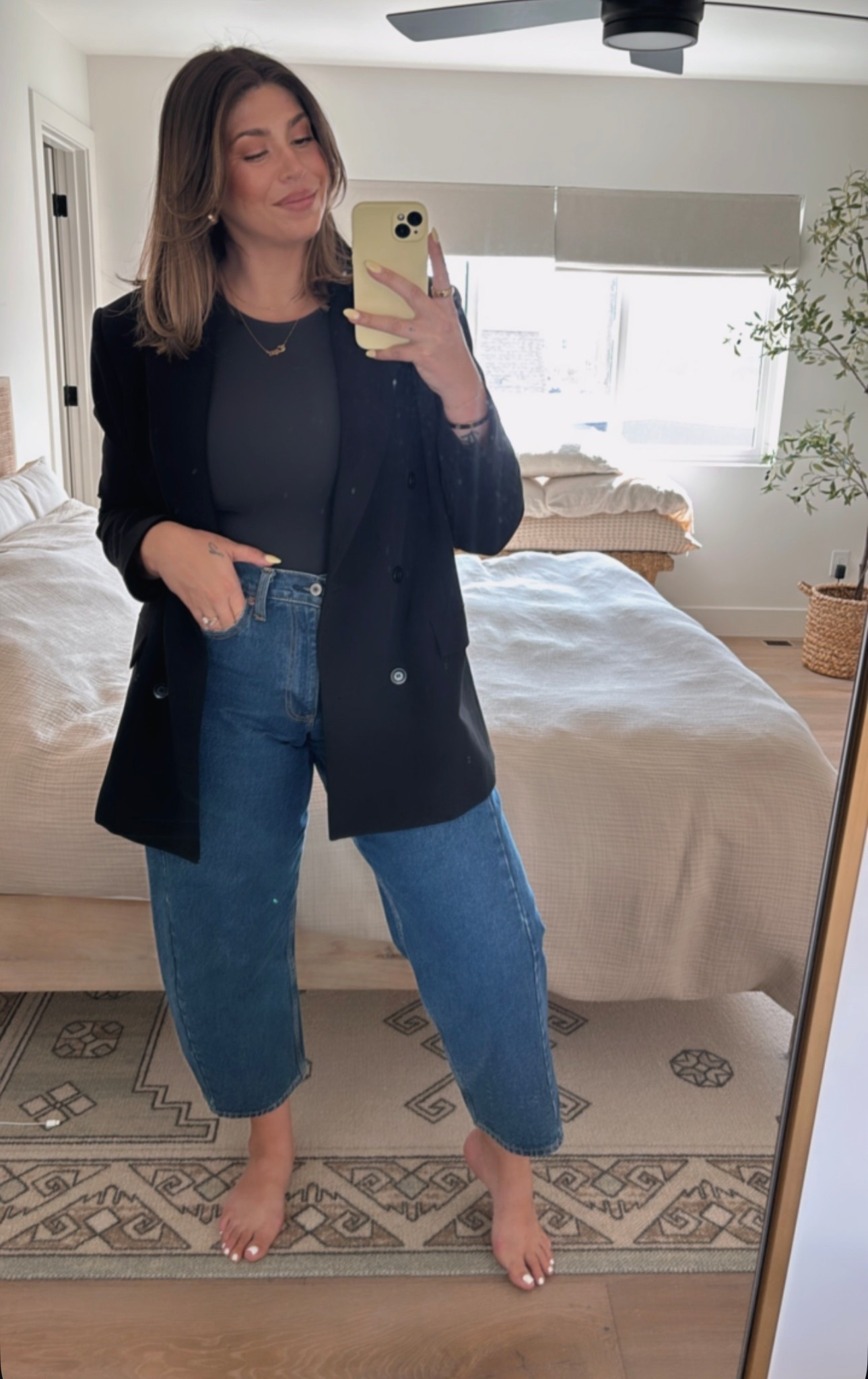 Fave pants and easy go-to outfit!! I dress it up with heels or down with sandals! 

#LTKStyleTip