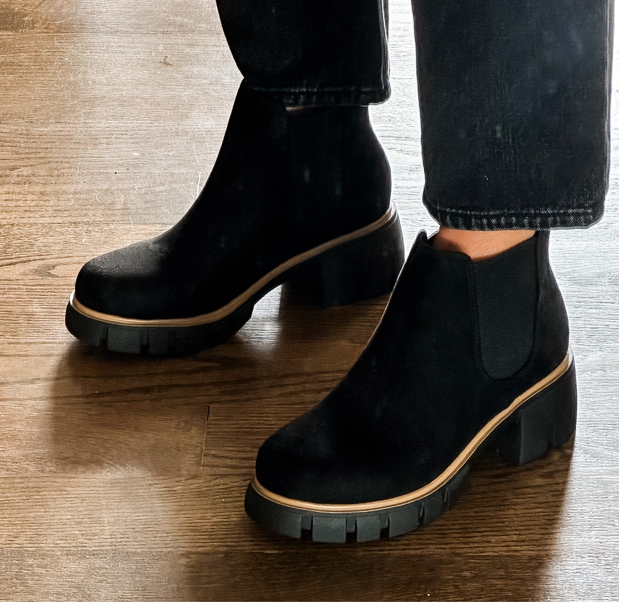 Obsessed with these new chunky black suede bootie! 

#LTKSeasonal #LTKShoeCrush #LTKStyleTip