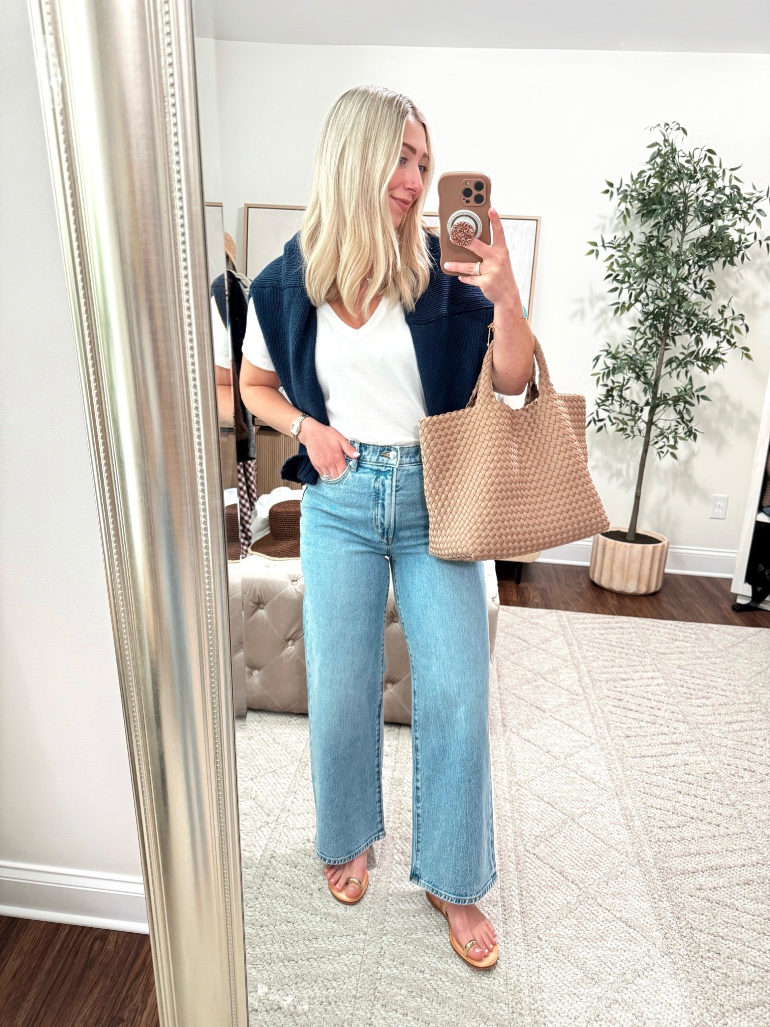 My new favorite jeans, runs TTS! I got my true size 4/27 regular length (5’4”)—ordered the curvy to see how they compare —50% OFF

Loft, light wash jeans 

#LTKdayinmylife #LTKmomlife #LTKootd