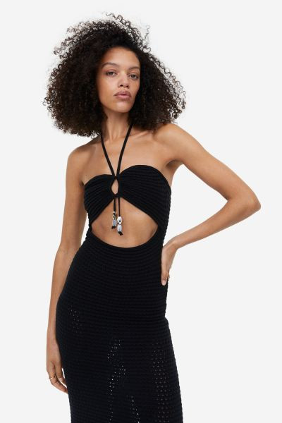 Crochet-look halterneck dress | H&M (UK, MY, IN, SG, PH, TW, HK)