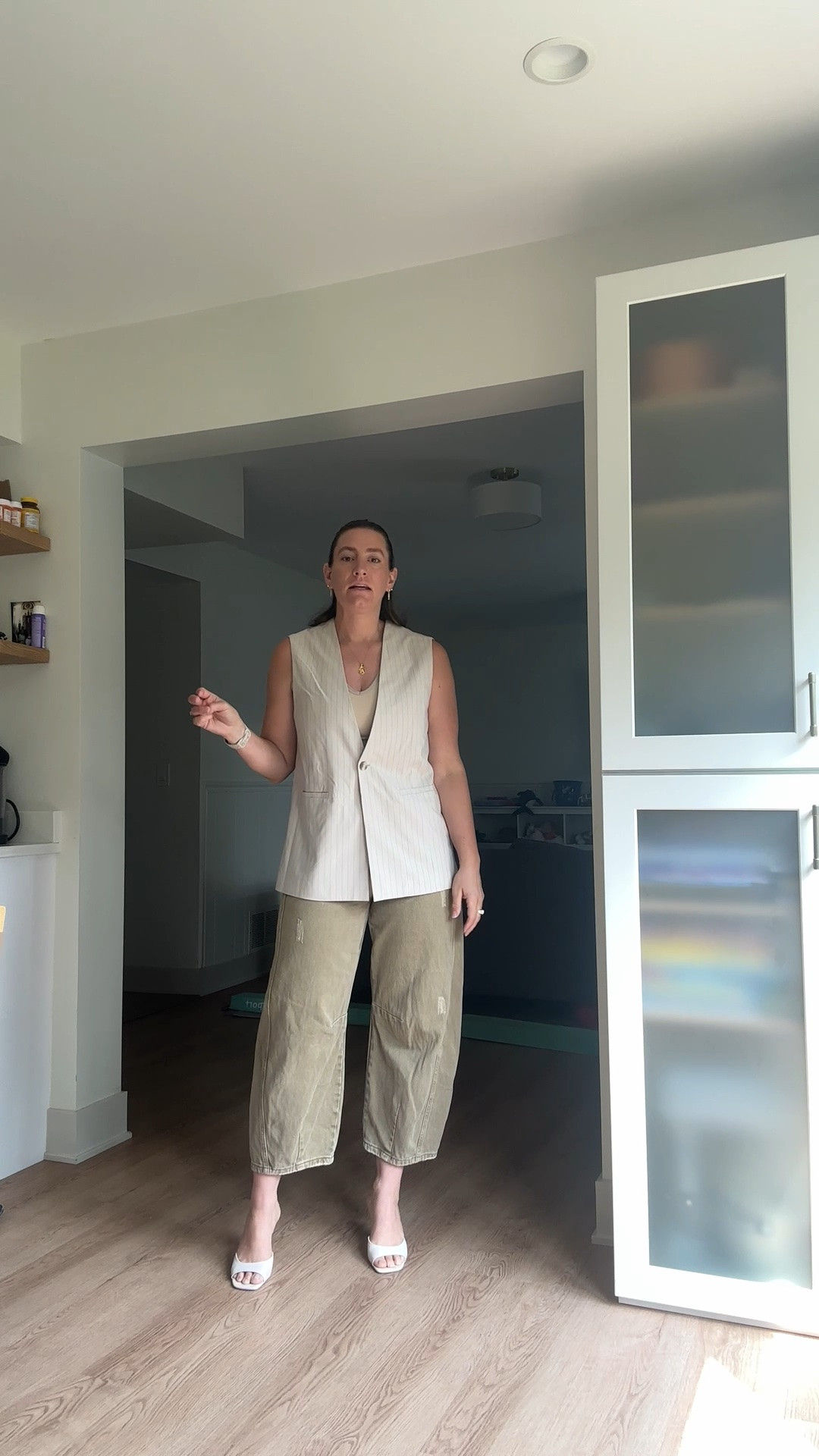 OOTD: Wear-with-all 

Were working our way thru our closets, coming up with fresh ways to wear what we own. 

Barrel jeans with a pin stripe vest and kitten heels gives a sharp daytime look for coffee or cocktails. 

Let’s swap the shoe and see the style change, next! 

Looking for some styling tips? Follow along or DM me to book a private session 📥

#LTKootd