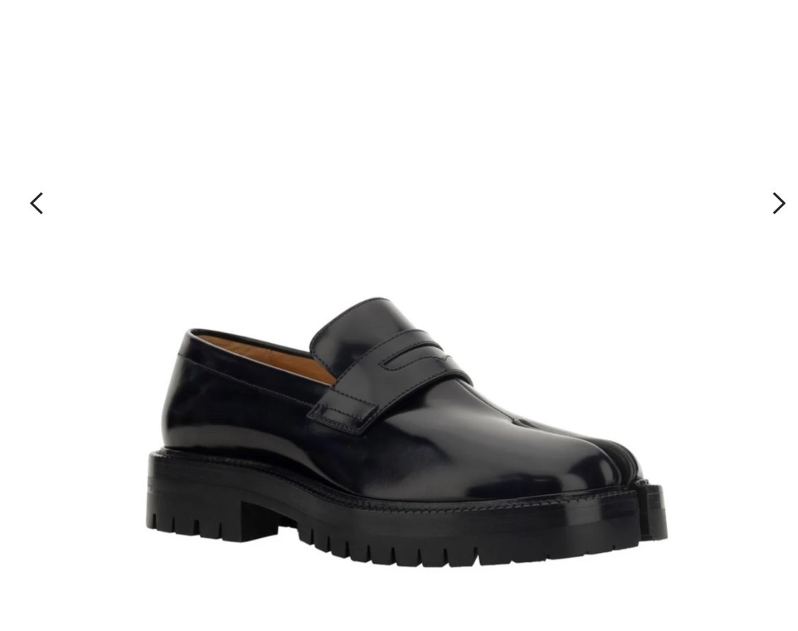 F/W trend this year is all about loafer and this Tabi is on my top list 

Great gift idea

#LTKGiftGuide #LTKShoeCrush #LTKHoliday
