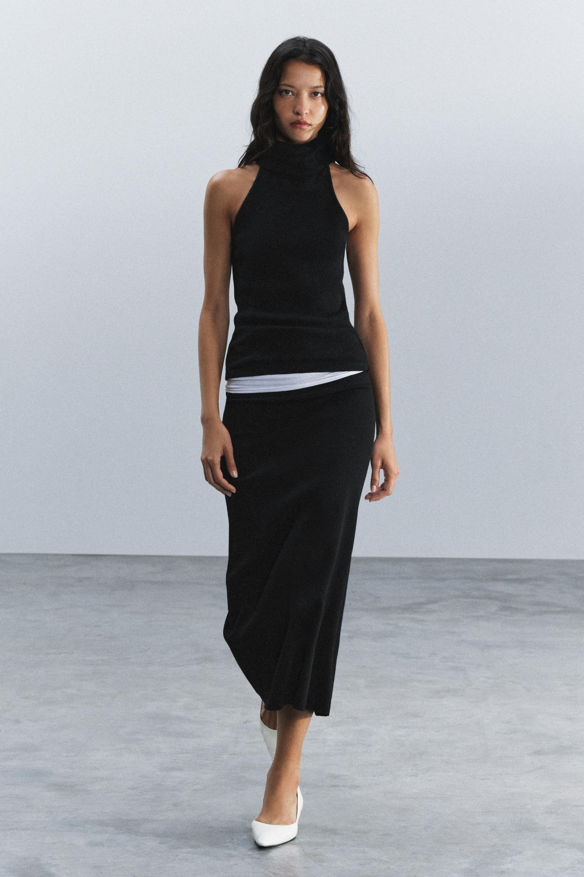 HIGH-NECK TOP | Zara US