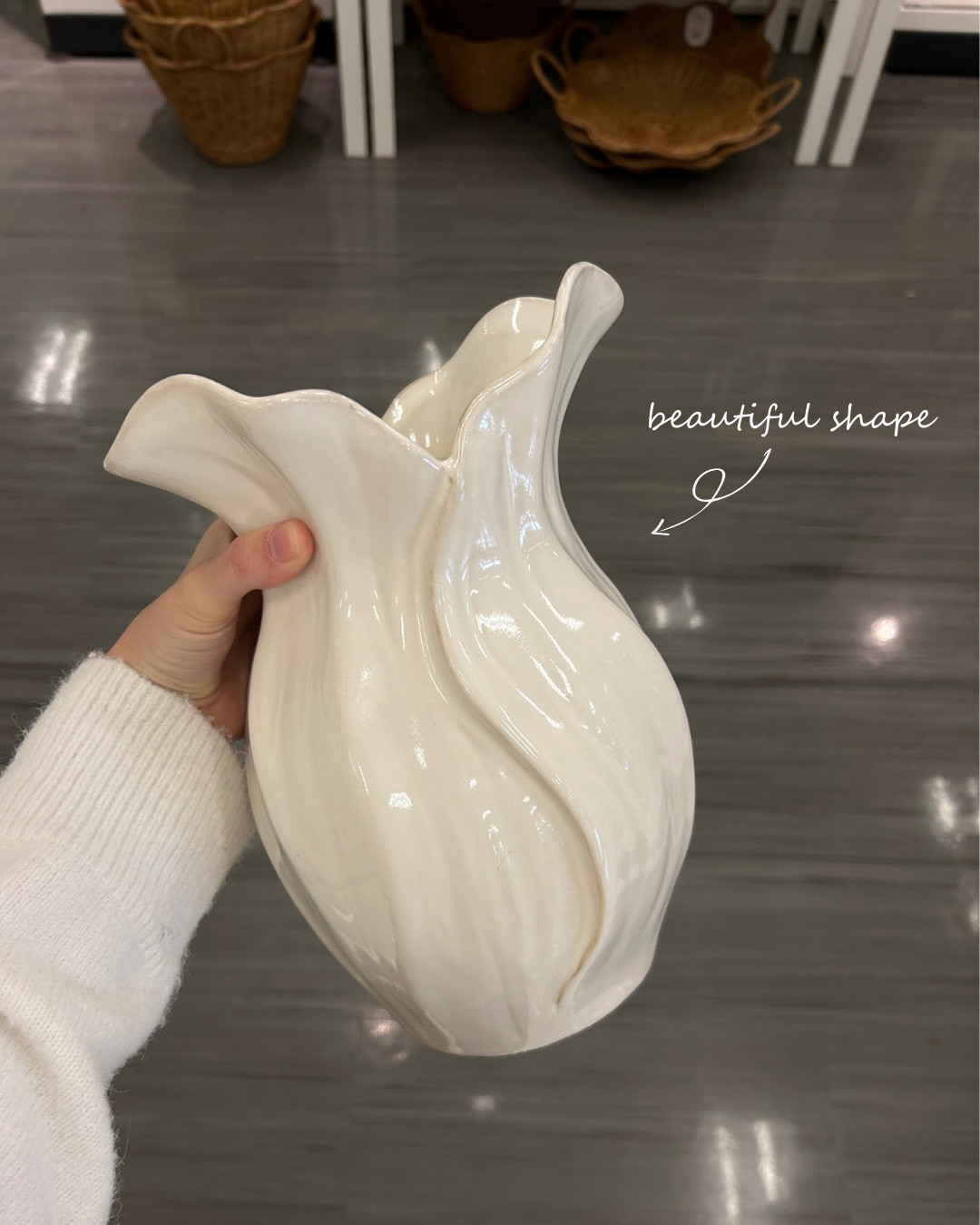 Stunning vase! Love how this looks so expensive!!

#LTKHome #LTKFindsUnder50