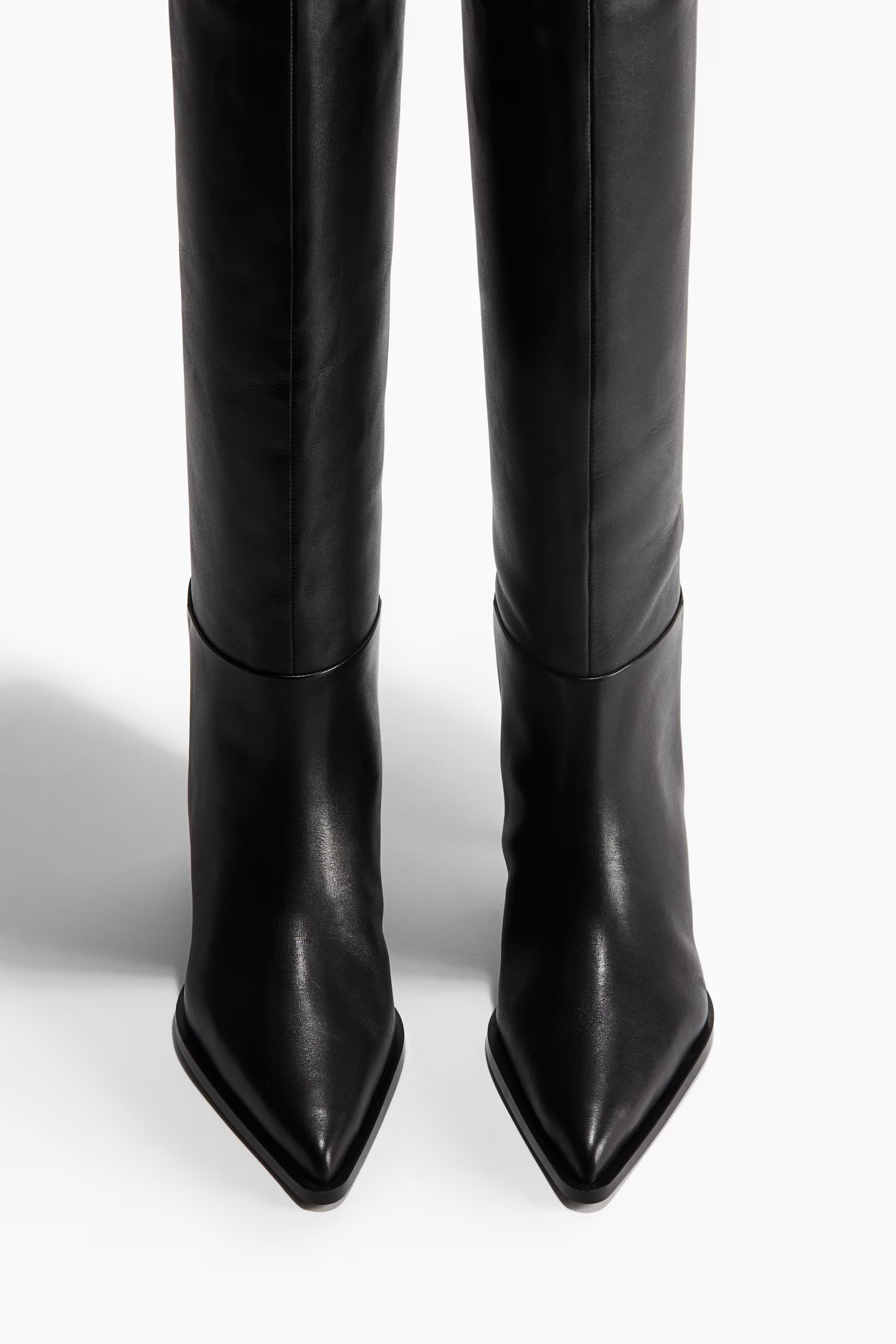 Pointed knee-high leather boots | H&M (UK, MY, IN, SG, PH, TW, HK)
