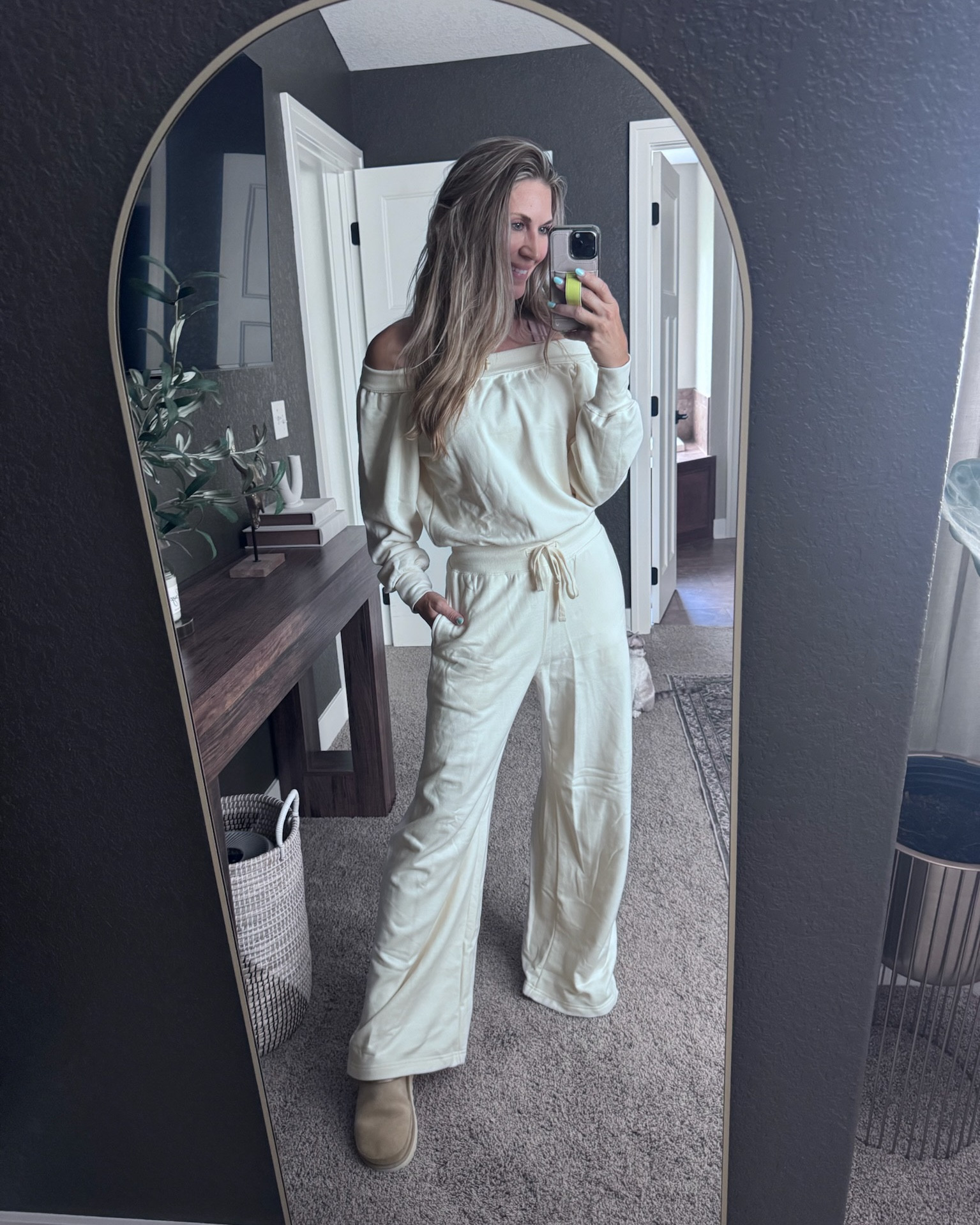 ✨ Effortless + comfy ✨ This one-piece VICI set is the definition of put-together without even trying 🙌 Wear it lounging at home or styled up for errands—either way, it’s on SALE right now and too good to pass up 🖤

#LTKStyleTip #LTKSaleAlert #LTKxVICI