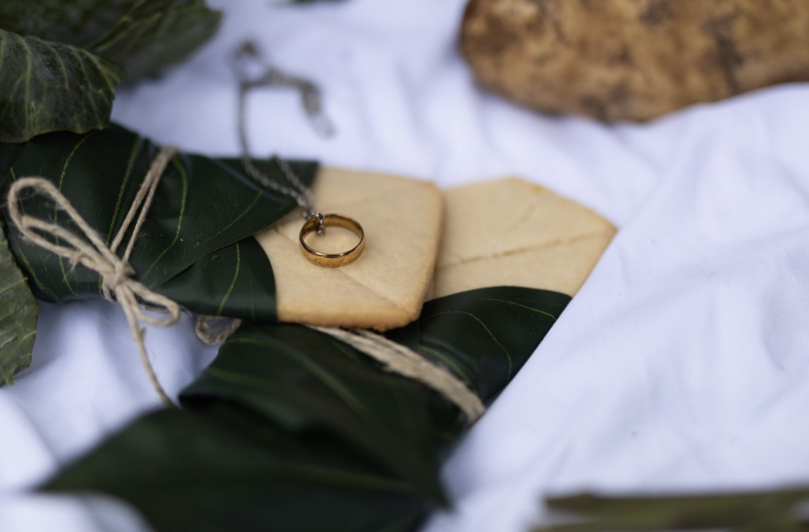 arwen and aragorn | Couples costume | family costume | couples cosplay | family cosplay | Aragorn II, son of Arathorn | Aragorn Estel | King elessar | Aragorn cosplay | Aragorn costume | Arwen cosplay | Arwen costume | Arwen Undómiel | Evenstar | Femowen | Family photoshoot | lord of the rings family photoshoot | LOTR photoshoot | lord of the rings outfits | lord of the rings dress | elven | elvish | hobbit | hobbit cosplay | hobbit costume | toddler cosplay | toddler costume | fantasy | book | fantasy costume | fantasy cosplay | book cosplay | book costume | toddler | toddlers | family of 4 | family | husband and wife | mom and dad

#LTKFindsUnder100 #LTKFindsUnder50 #LTKSaleAlert