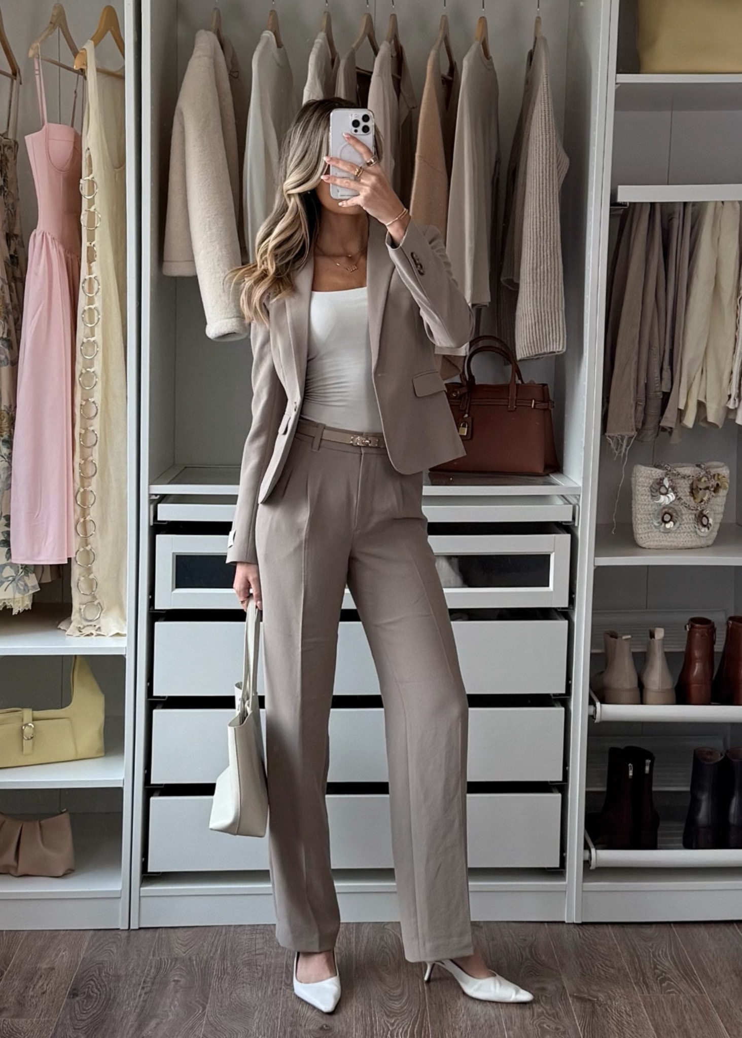 Corporate business casual outfit @Aritzia

#LTKWorkwear