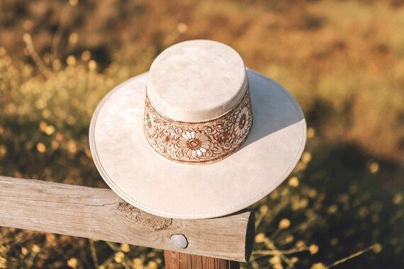 Cordobés Suede Hat "Sofia" in ivory color | Etsy (US)
