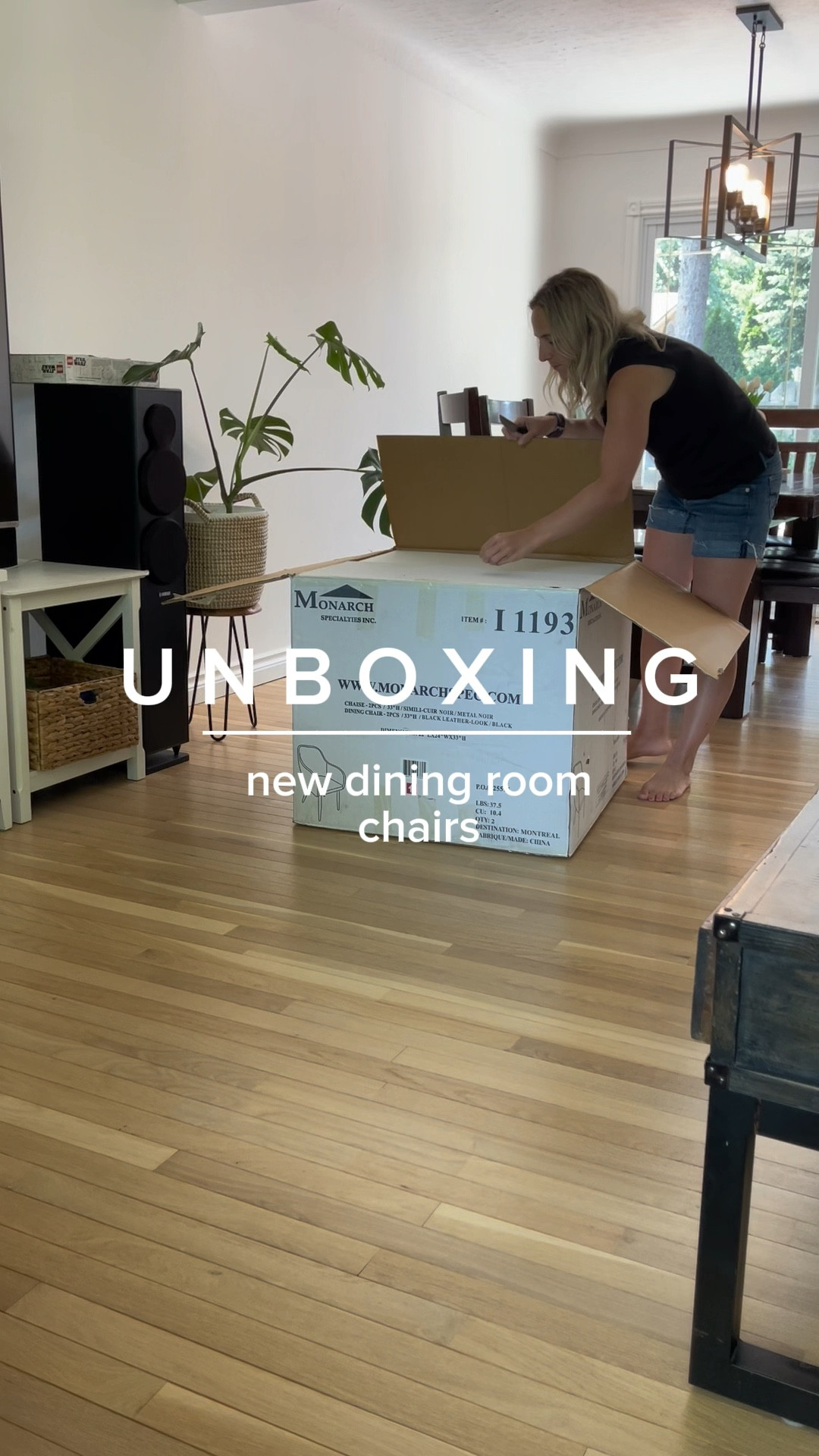 UNBOX my new faux leather dining room accent chairs! 

Dining room inspiration, neutral dining room, wayfair, affordable finds, pretty and practical, boujie on a budget, boujee on a budget, organic, neutral, modern, simple, minimalist dining room, accent chairs, faux leather, easy to clean, target home

#LTKHome #LTKOver40 #LTKVideo