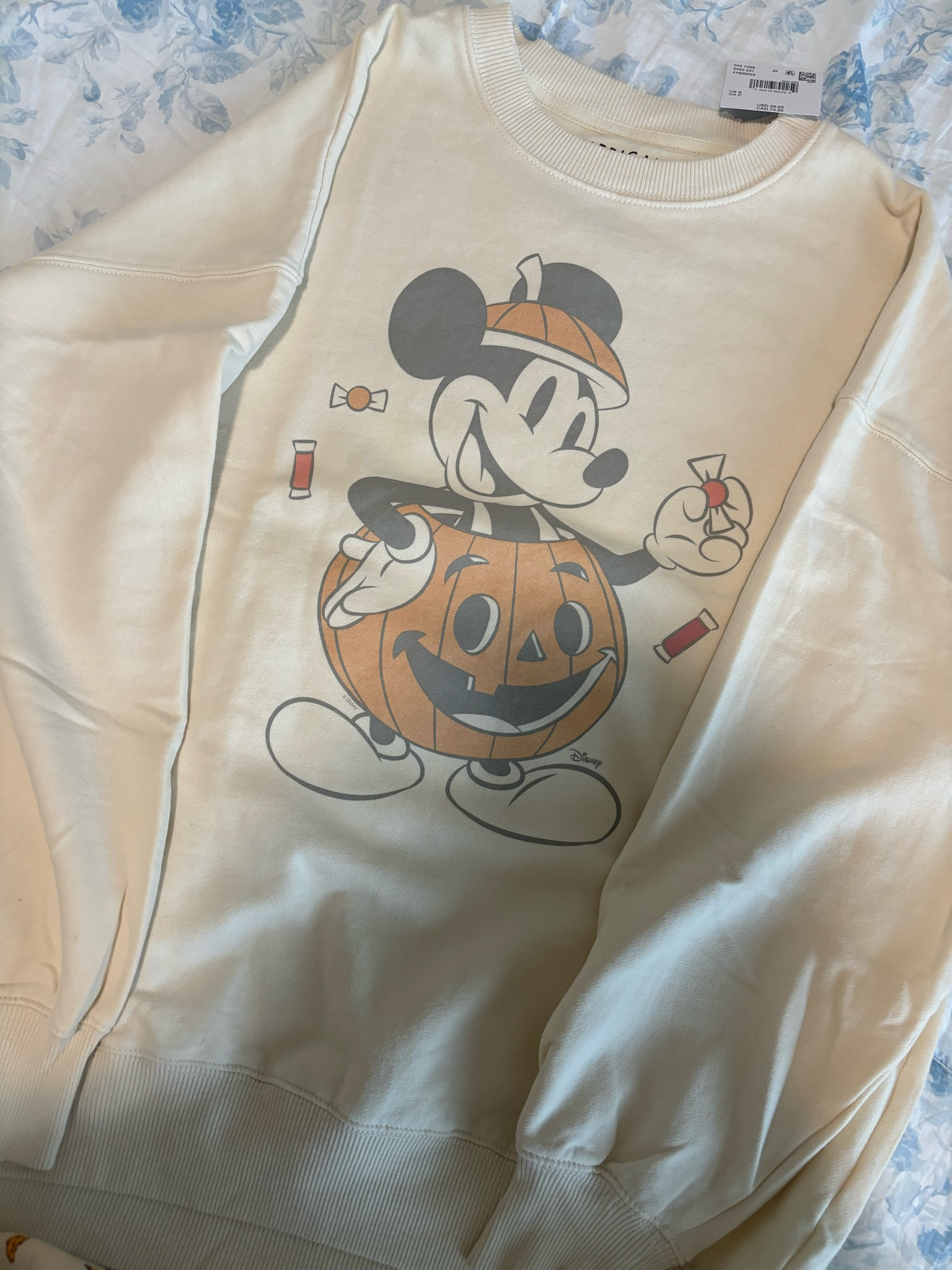 Halloween Mickey sweatshirt 

#LTKSeasonal #LTKstyletip #LTKsalealert