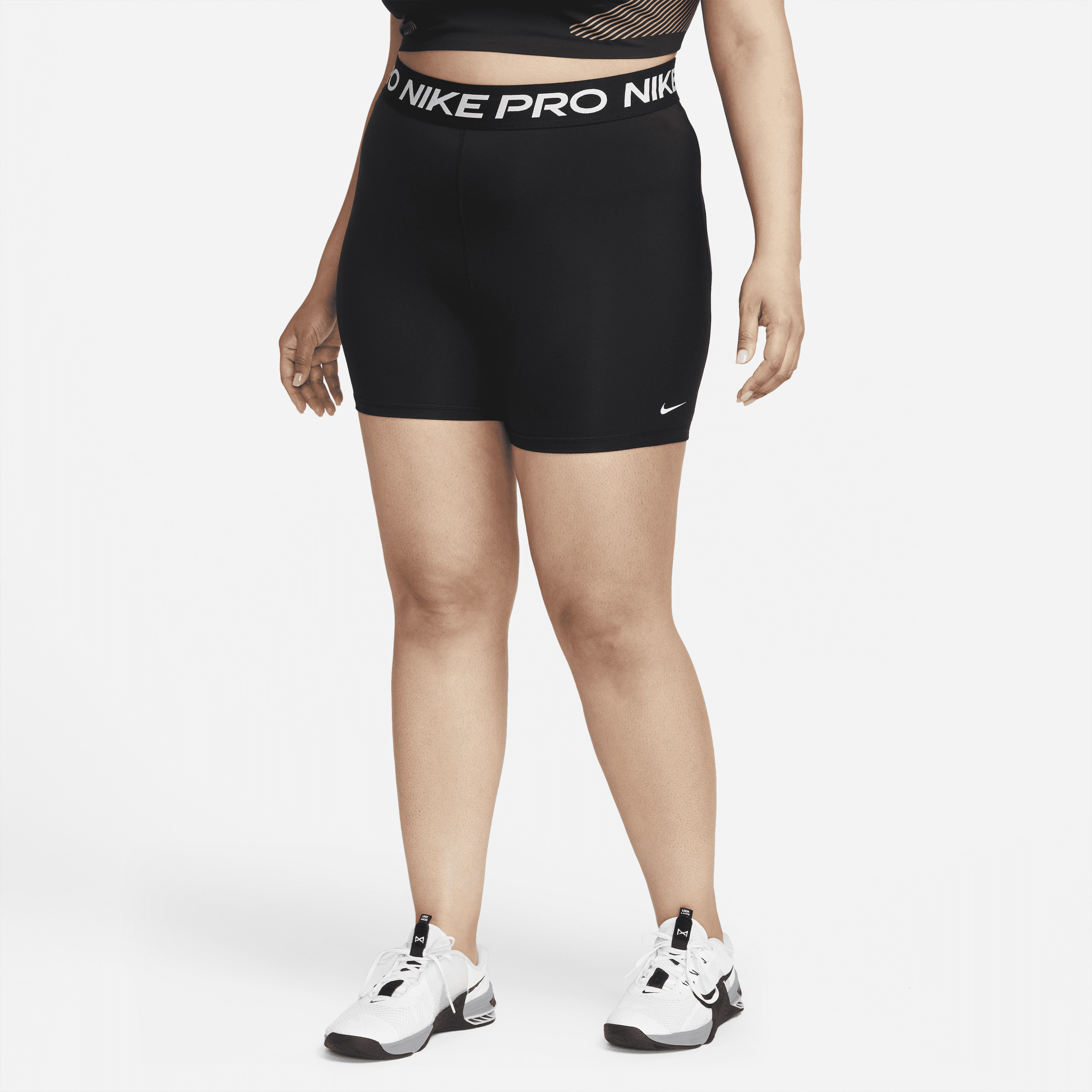 Women's Nike Pro 365 5" Shorts (Plus Size) in Black | DR6858-010 | Nike (US)