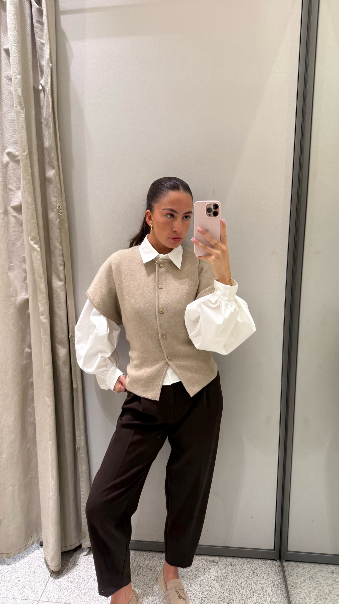 Workwear that never fails @Zara - brown trousers - balloon shirt - cardigan 

#LTKworkwear #LTKFashionMonth