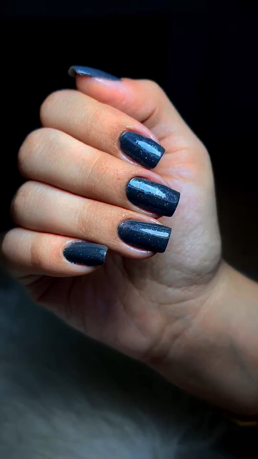 Unhas feitas para combinar com o look metálico que usei para assistir o filme do Michael Jackson 💿 

📍 @conceito.studiodebeleza 
💅🏼 @sthaisasantos070 

#unhas #michaeljackson #ararassp #unhanatural 
#CapCut 

#LTKviagem #LTKbrasil #LTKbeleza