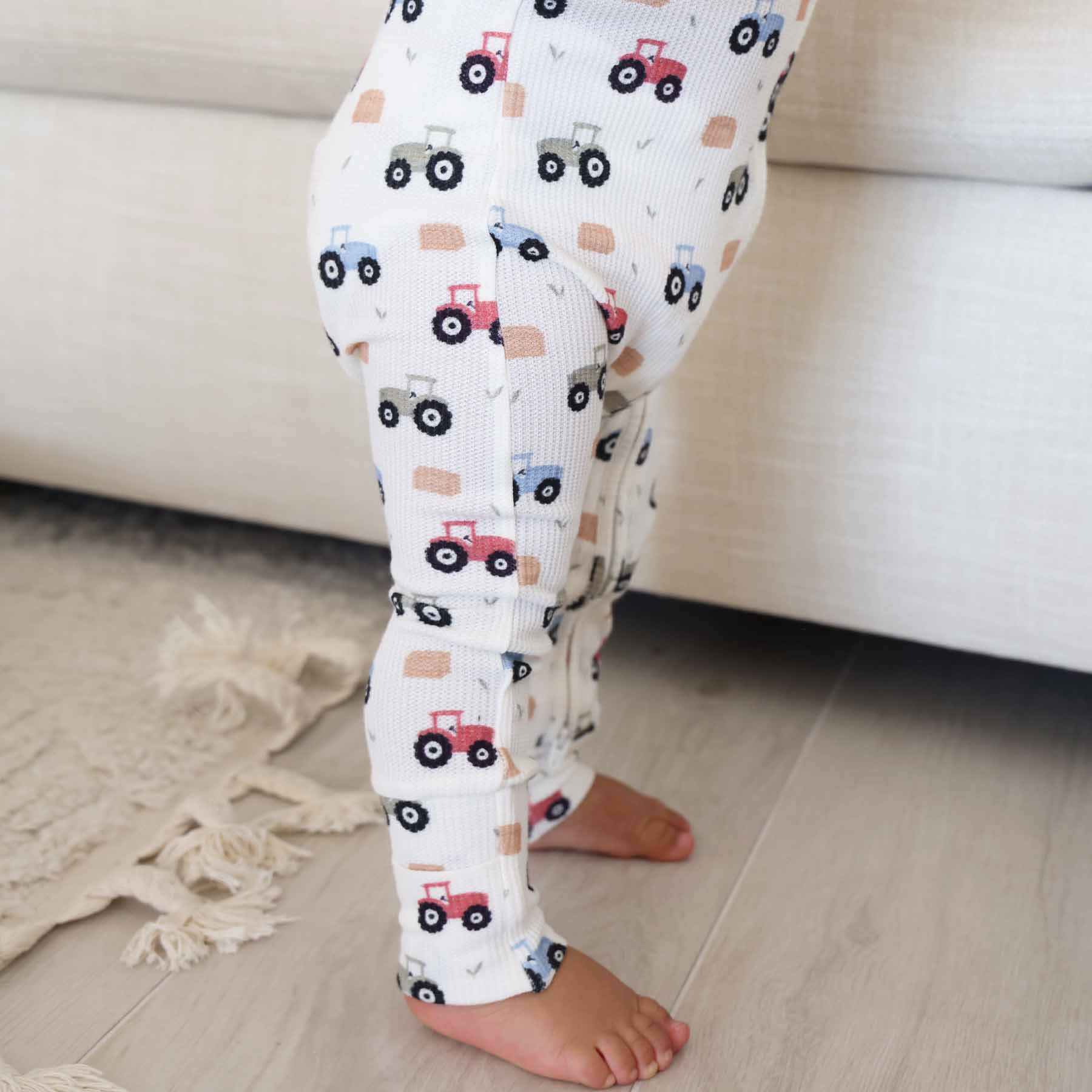 Little Farmer Bamboo Waffle Convertible Zip Romper | Caden Lane