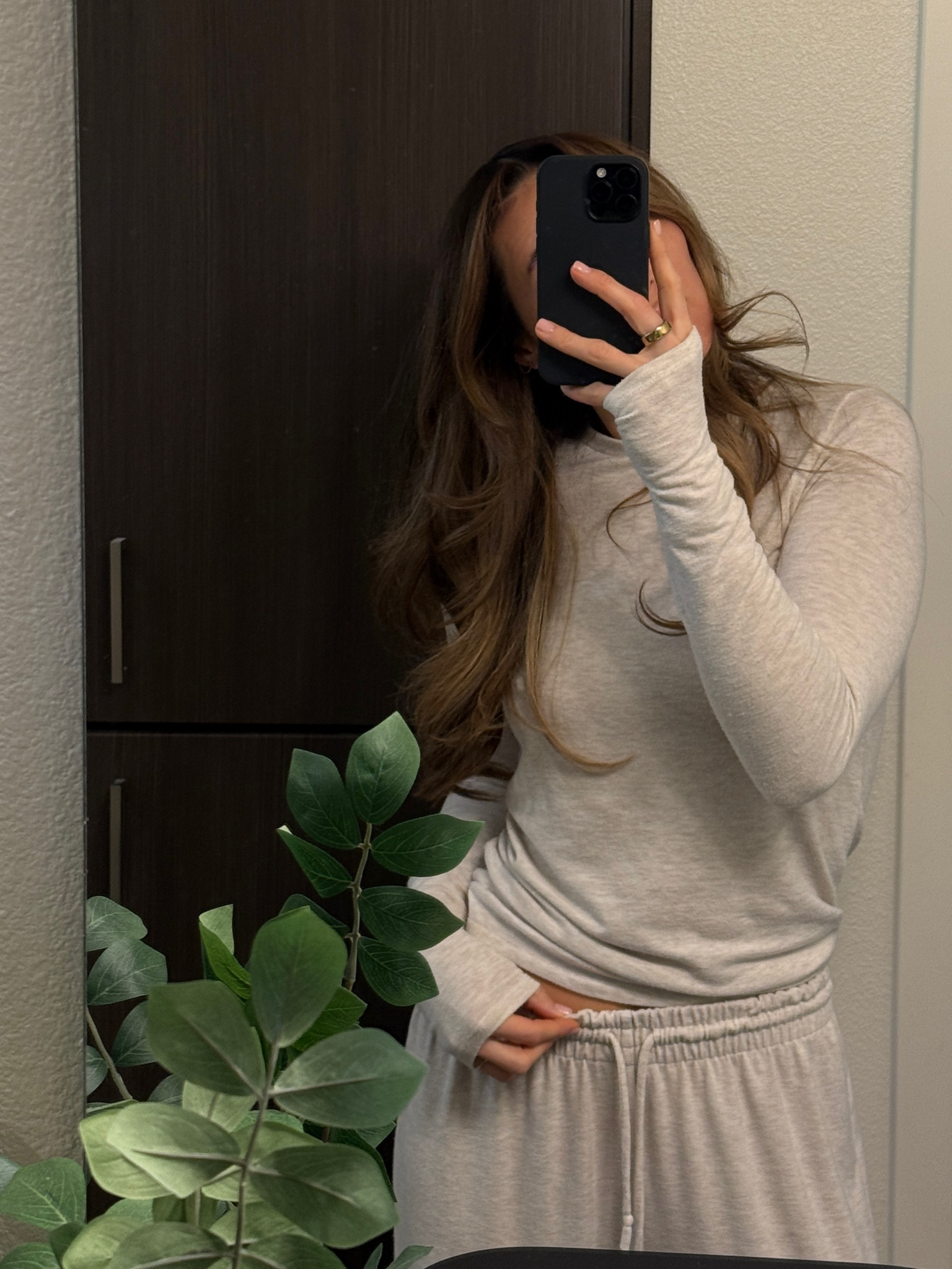 Overnight blowout curls and the best pajamas 

#LTKHoliday #LTKBeauty #LTKSeasonal