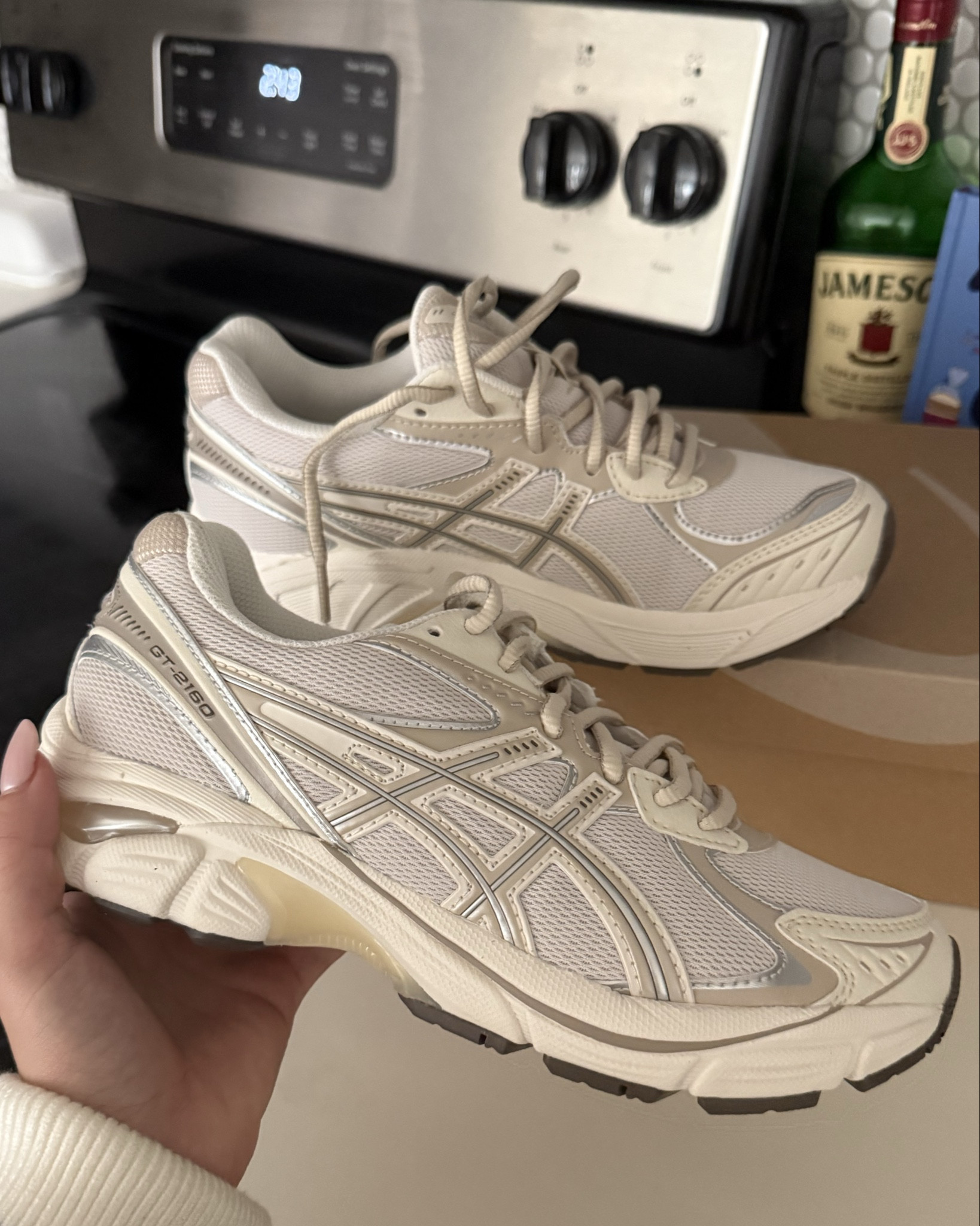 Fall sneakers, cream shoes, running, comfy shoes 

#LTKShoeCrush #LTKStyleTip #LTKFitness