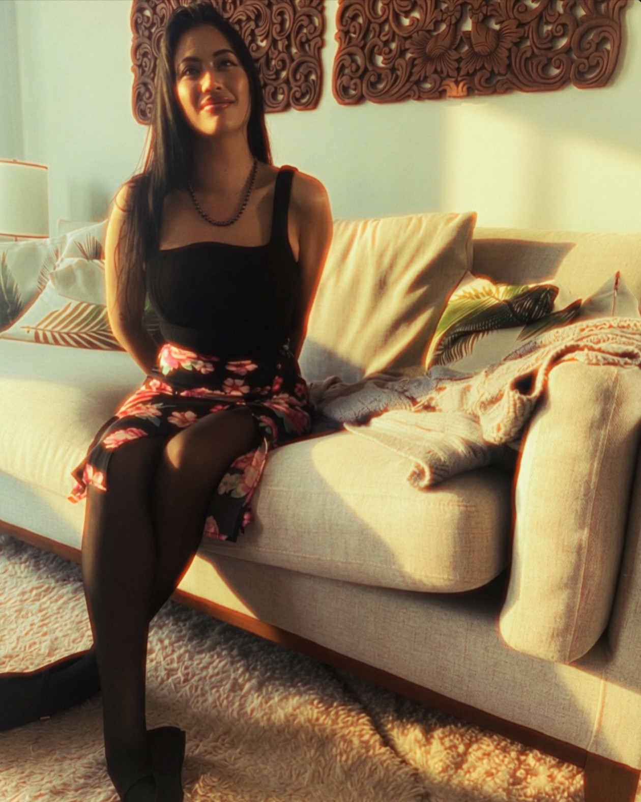 Hi, I’m Jordy

I work from home, juggle life, and still find time to play dress up

Today’s look is my reminder that everyday life can still feel styled, soft, and a little magical

Come get ready with me while I navigate motherhood, digital projects, and all the in-between moments

Follow me for everyday outfits and real-life moments 🤍

#LTKdayinmylife #LTKootd #LTKmomlife