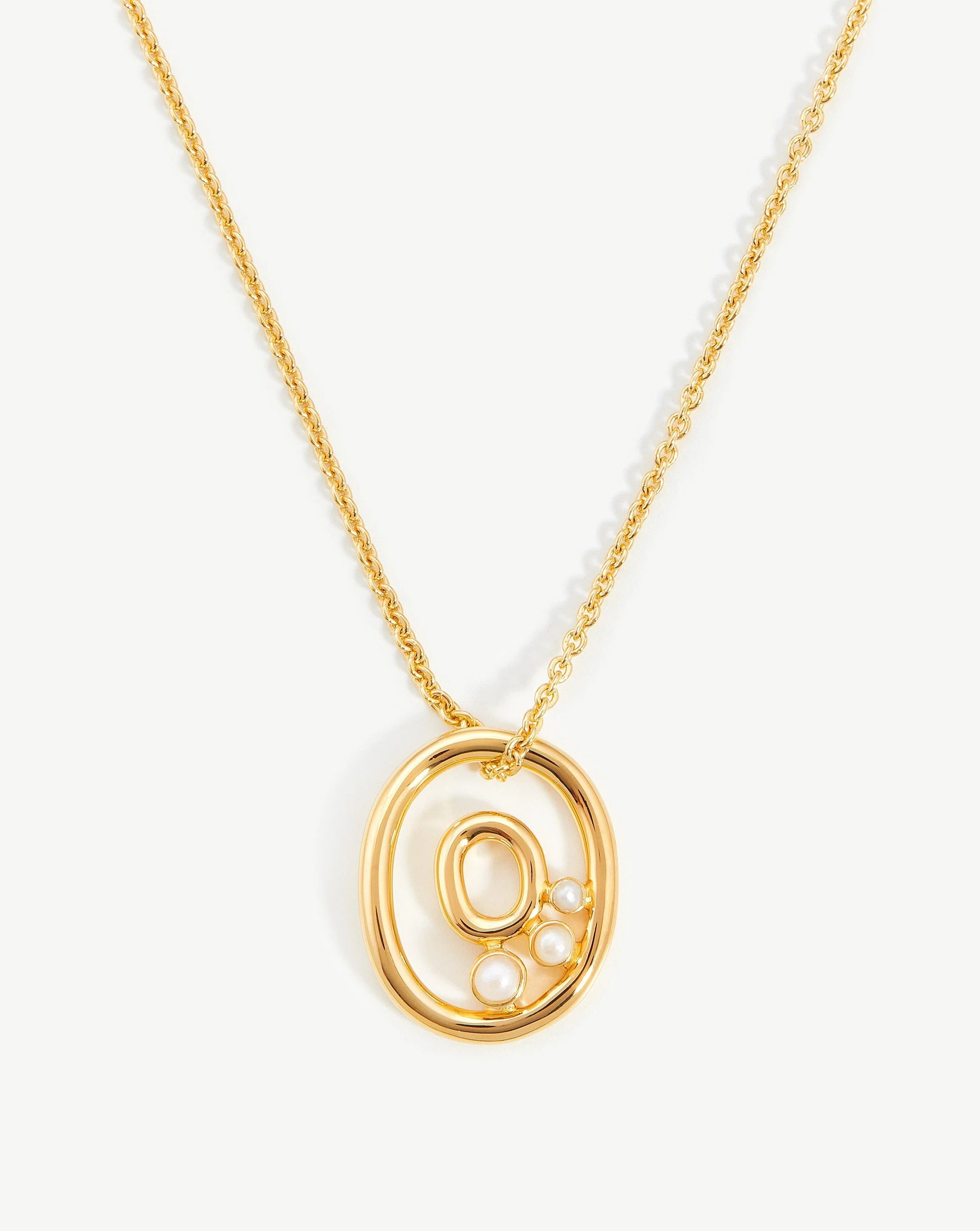 Chubby Pearl Initial Pendant Necklace - Initial O | 18ct Gold Plated V | Missoma