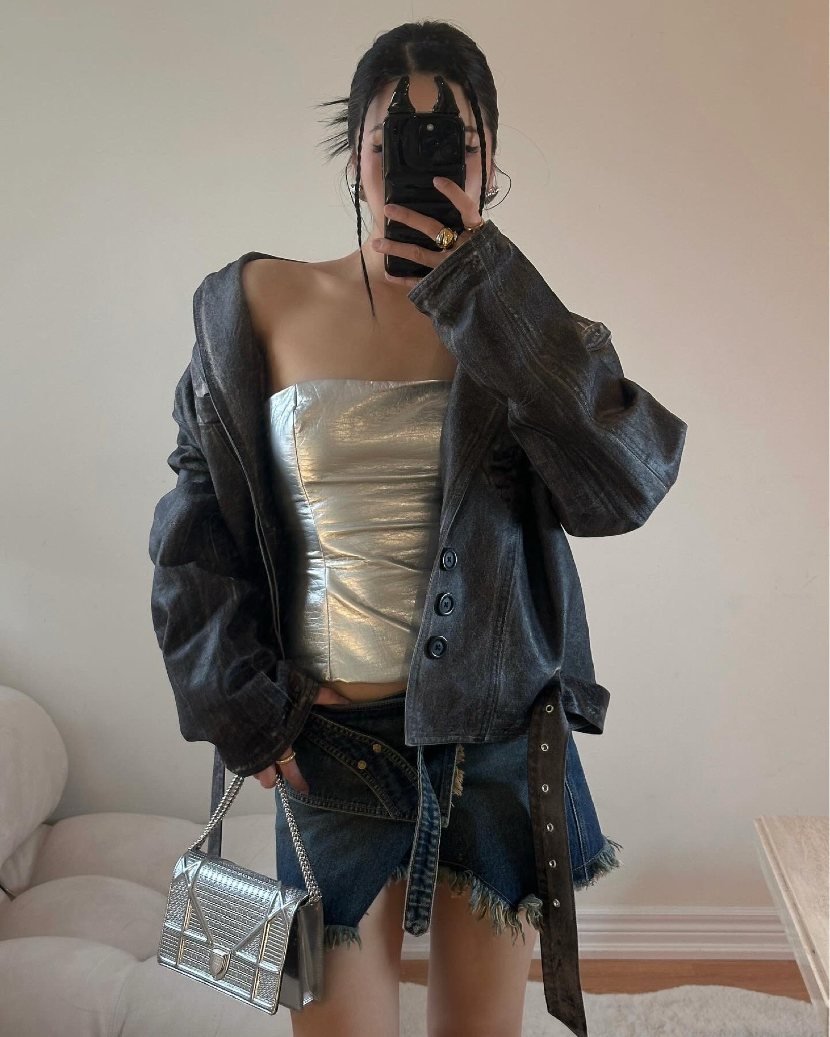 Jacket SIZE M
Silver top SIZE XS
Skirt SIZE XXS
