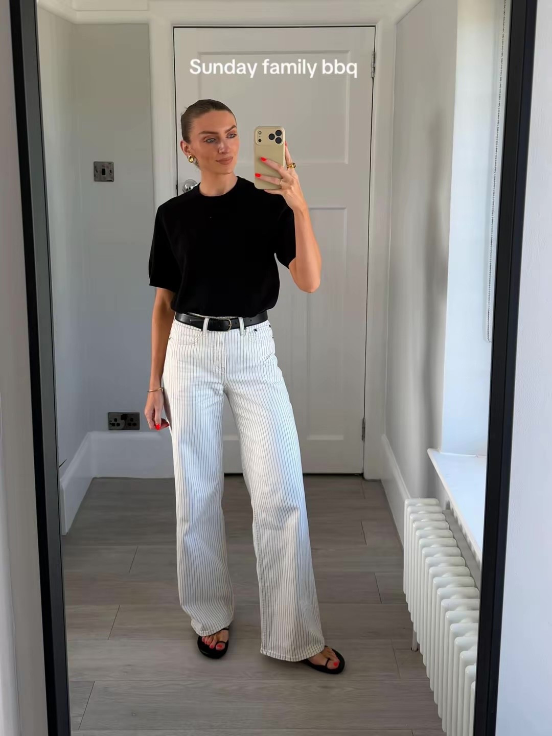 XS in the UNIQLO milano short sleeve knitted t-shirt
25 Long in the Abercrombie striped wide leg jeans
Toteme belt
Ancient Greek sandals