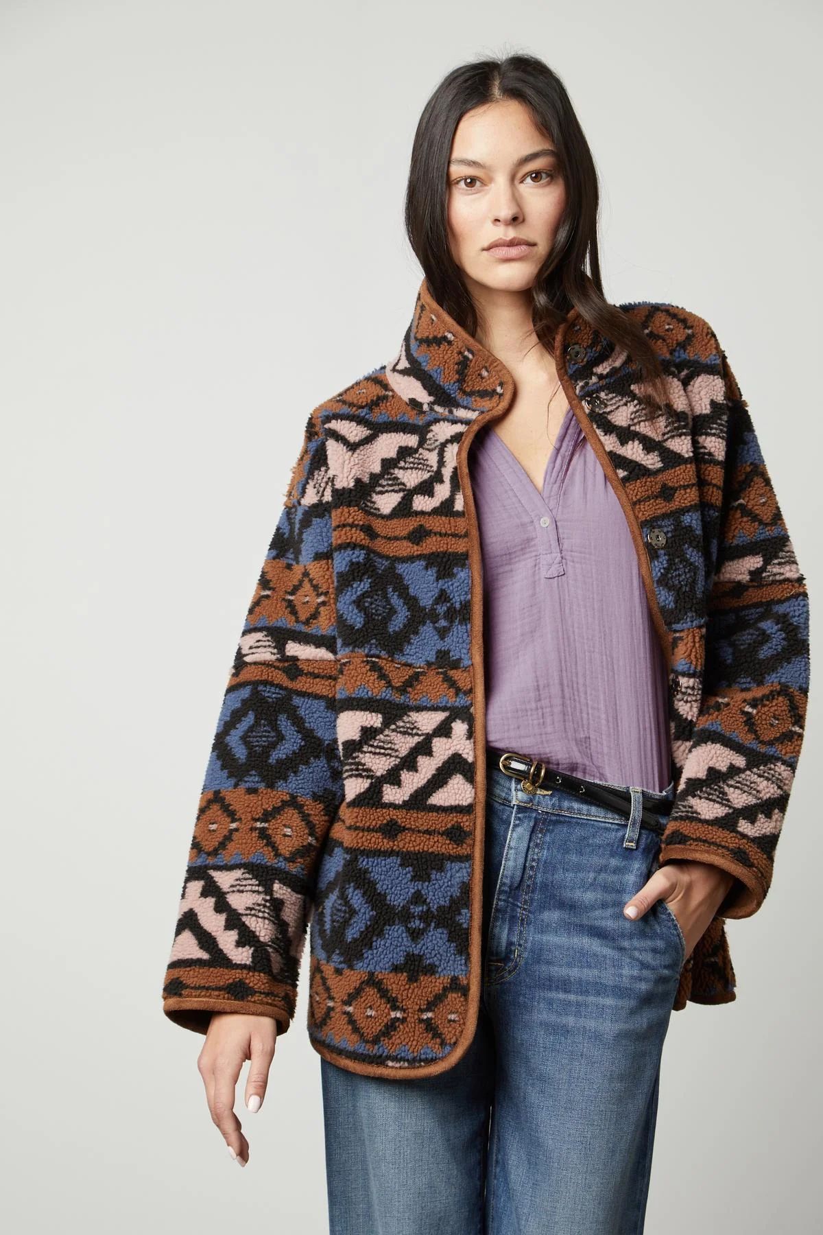 LAILA PRINTED SHERPA REVERSIBLE JACKET | Velvet by Graham & Spencer