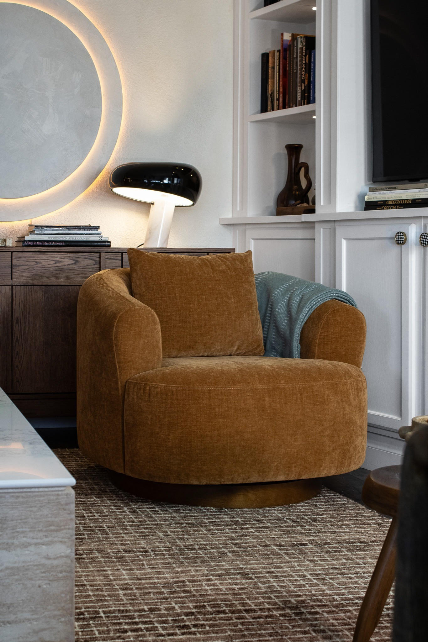 Finally found a swivel chair that feels elevated but still comfortable.#livingroom #HERNEST #MyHernestHome

#LTKSaleAlert #LTKHome